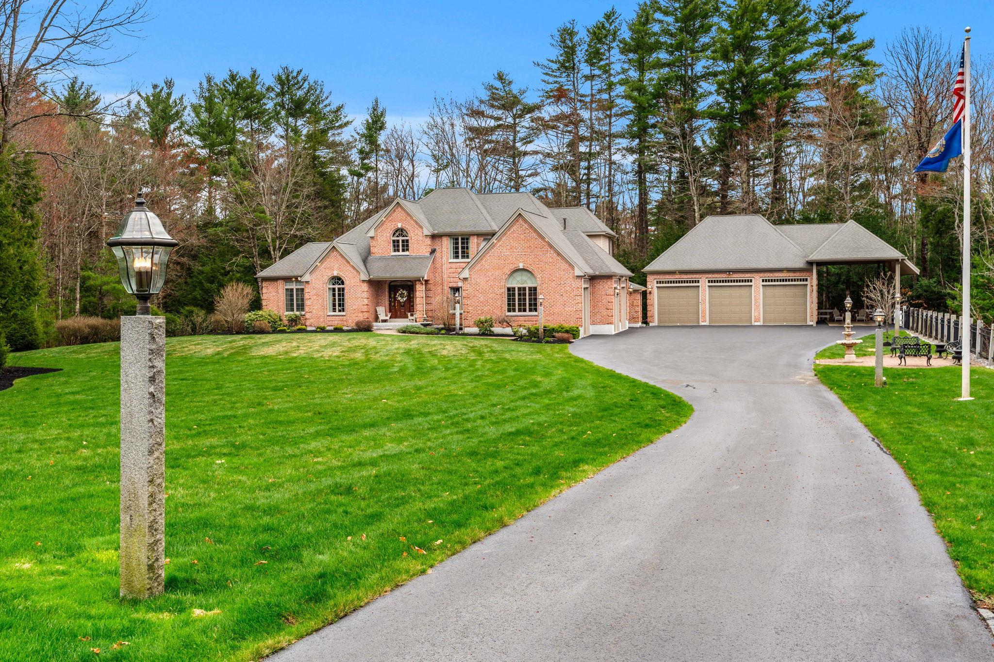 69 Winslow Ln, Candia, NH 03034