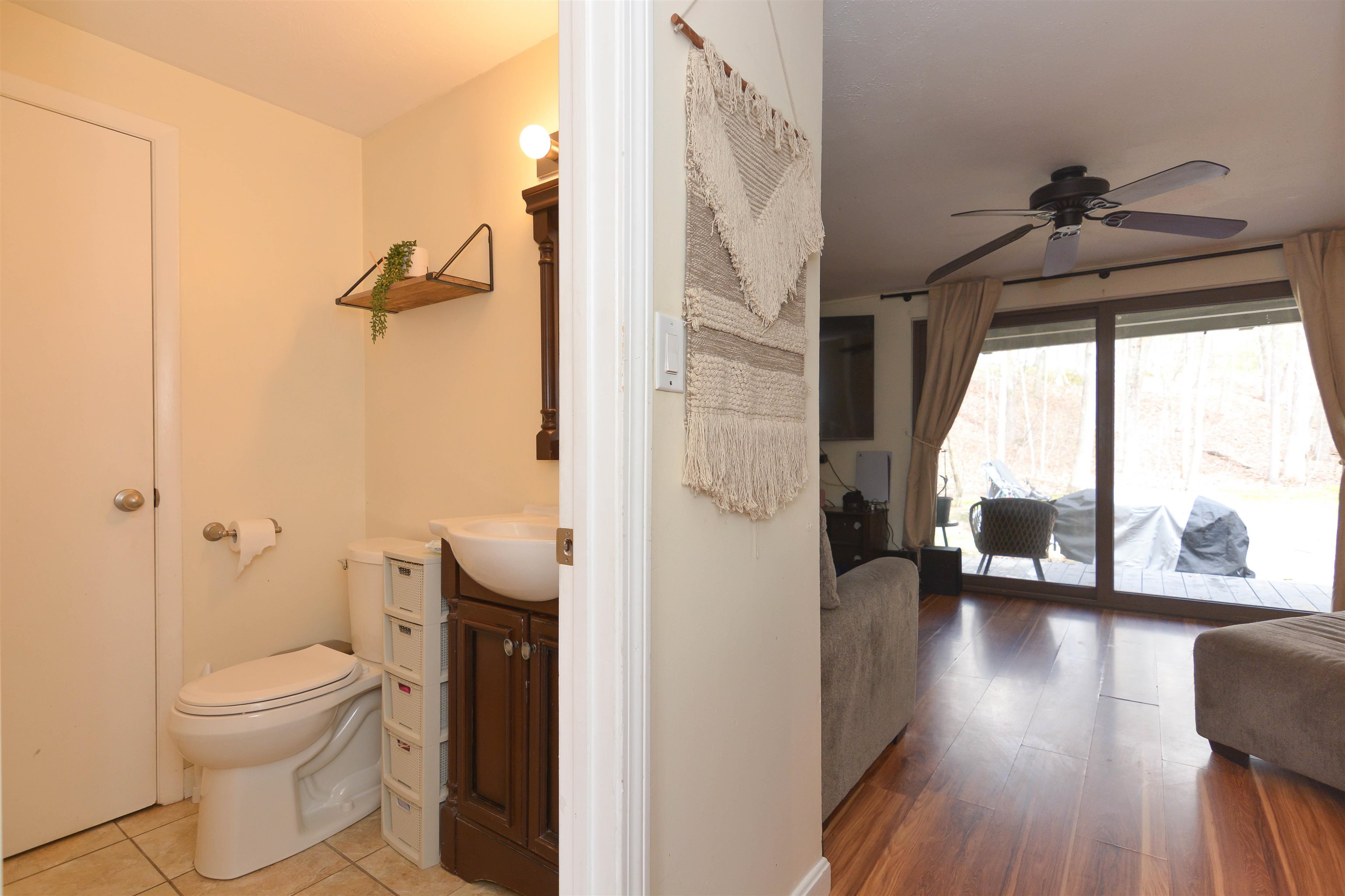 5 Harwich Ct, Merrimack, NH 03054