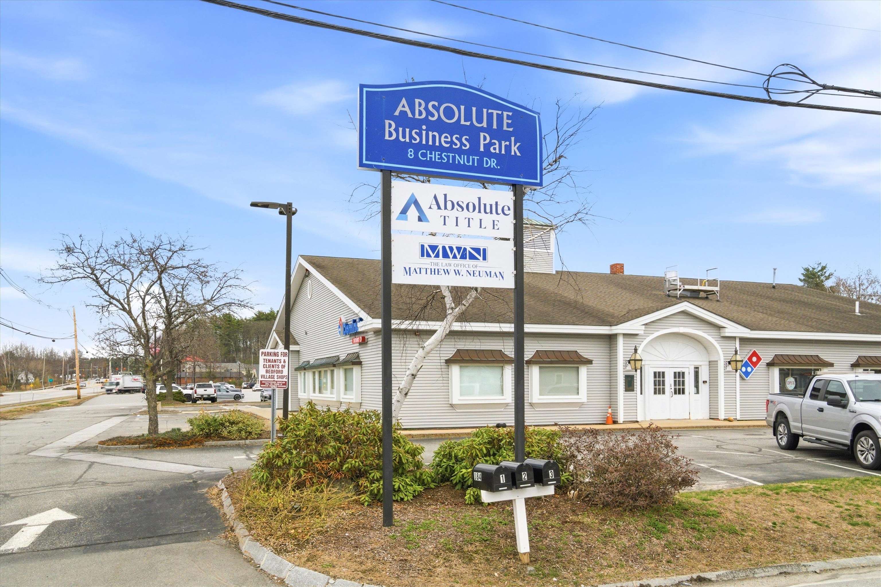 8 Chestnut Dr, Bedford, NH 03110