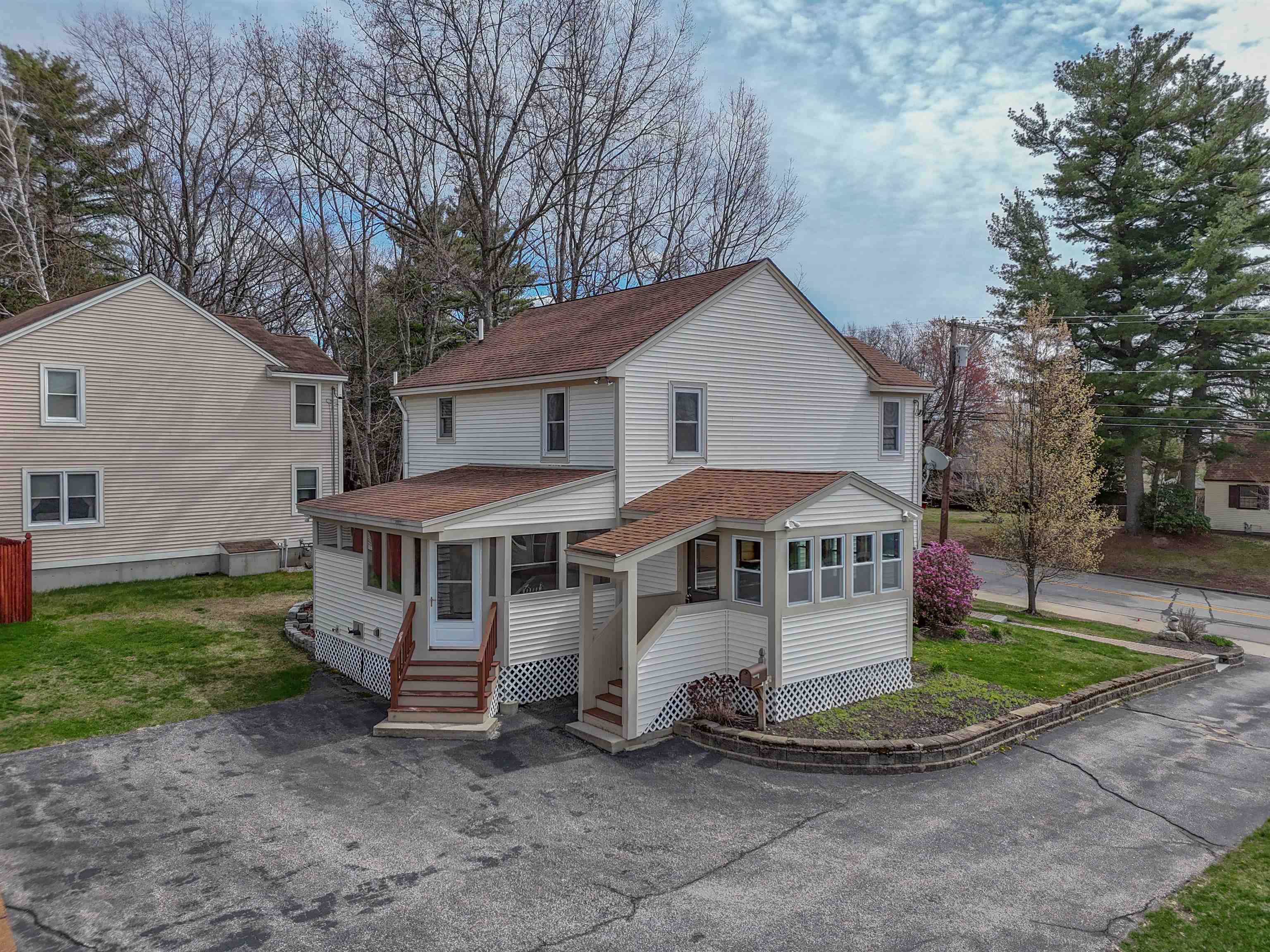 528 Weston Rd, Manchester, NH 03103