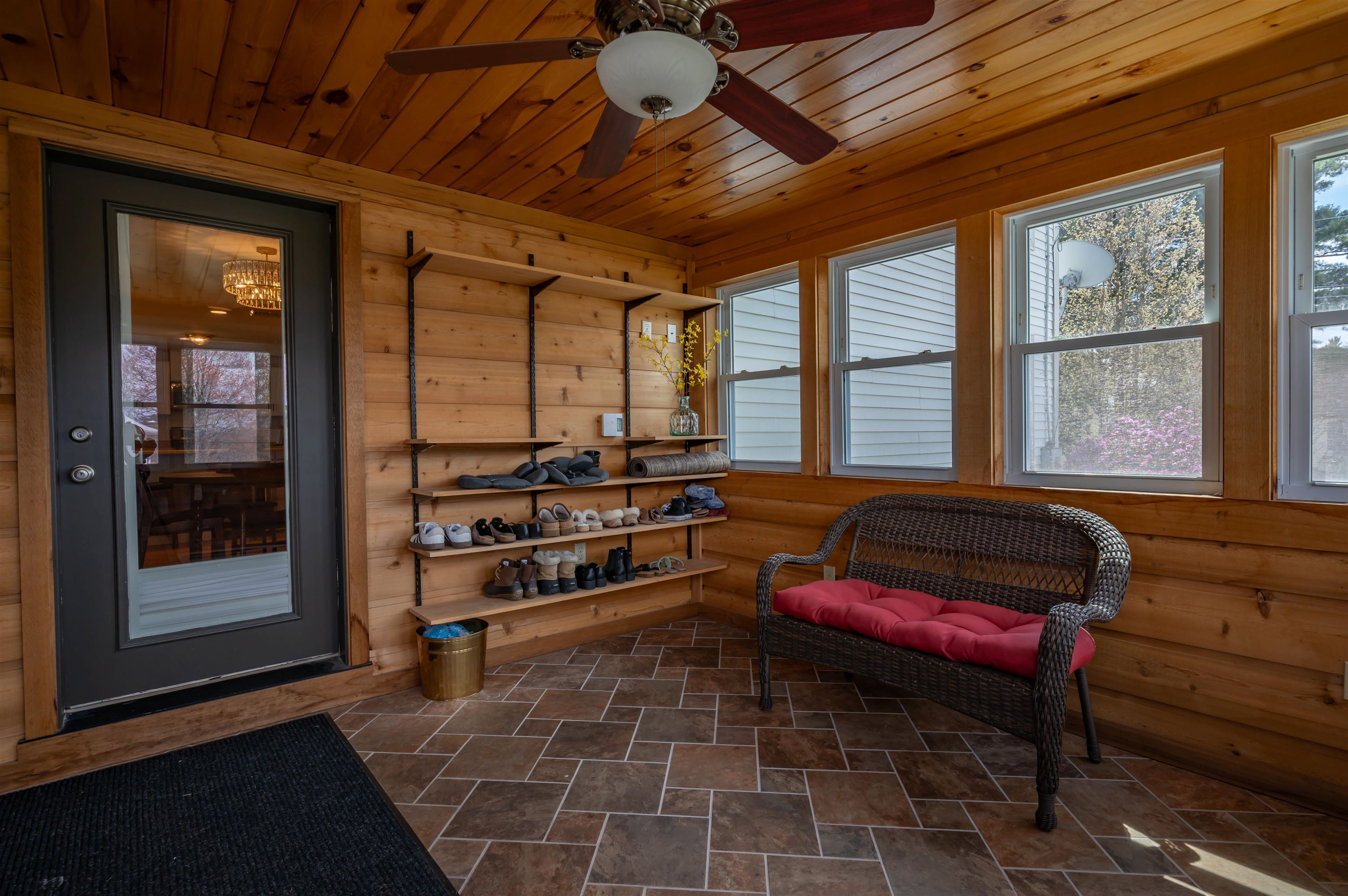 528 Weston Rd, Manchester, NH 03103