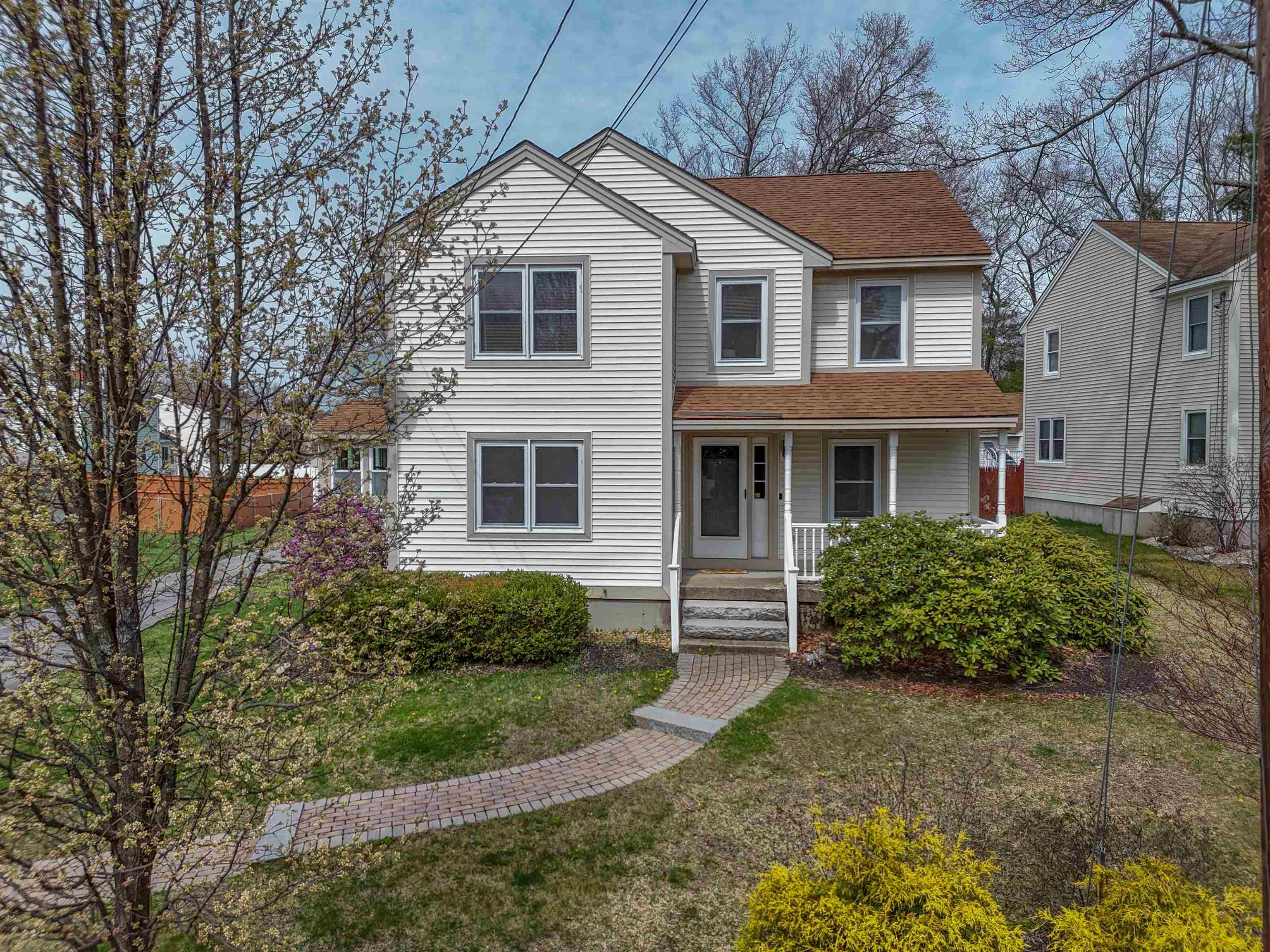 528 Weston Rd, Manchester, NH 03103