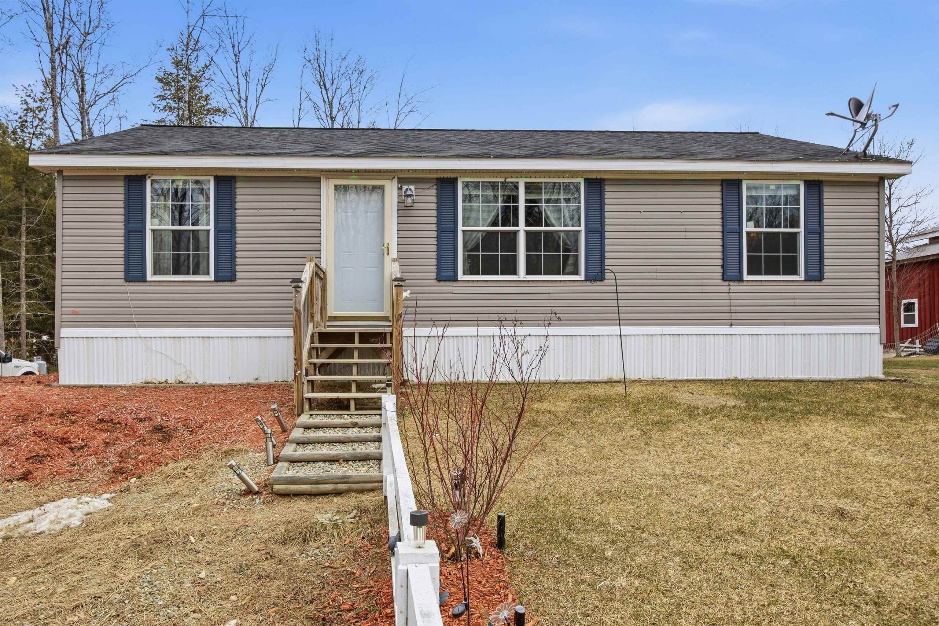 525 Sand Rd, Haverhill, NH 03774