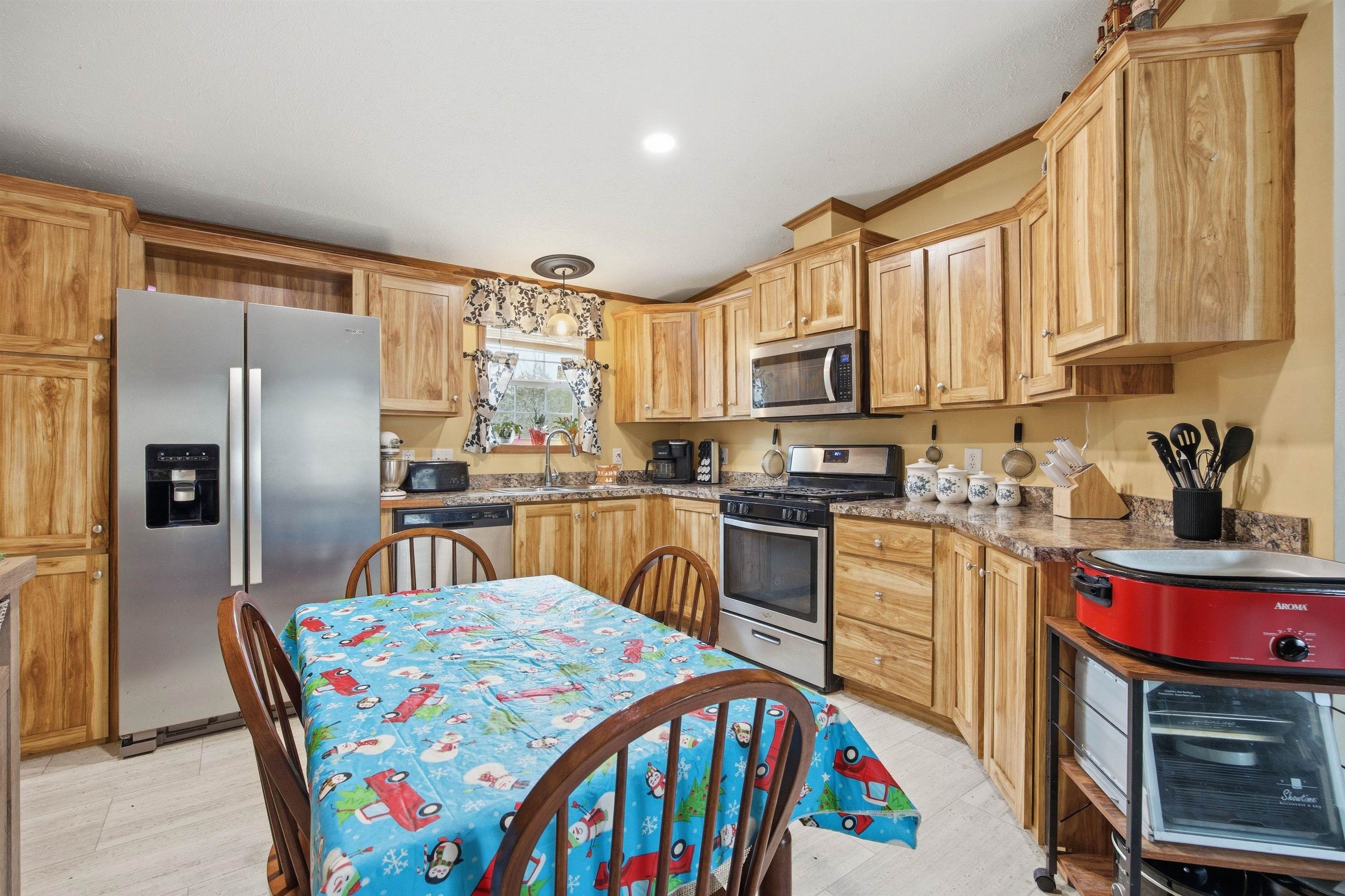 525 Sand Rd, Haverhill, NH 03774