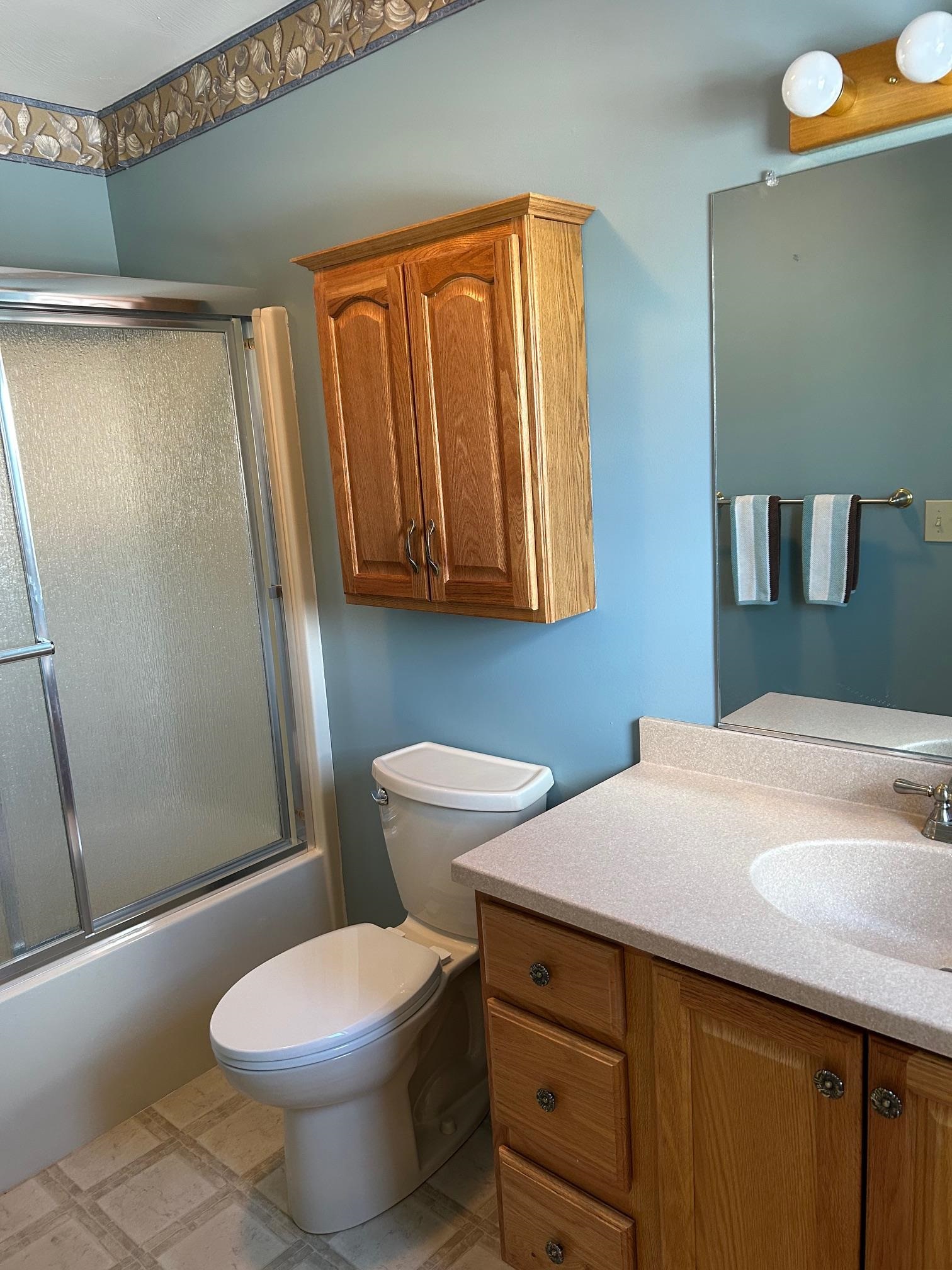 Bathroom/Shower 2nd Bedroom