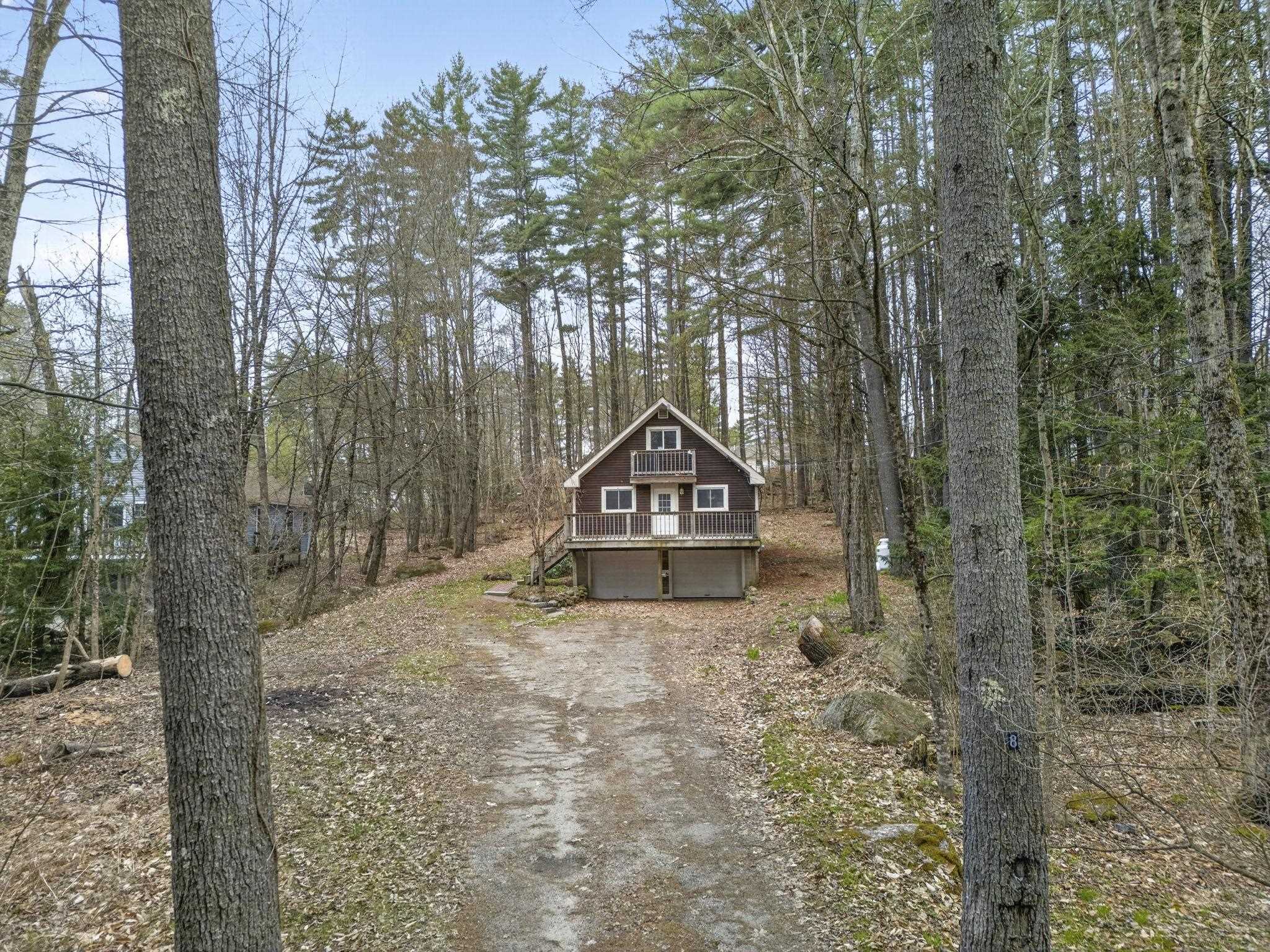 8 Winter Rd, Hillsborough, NH 03244