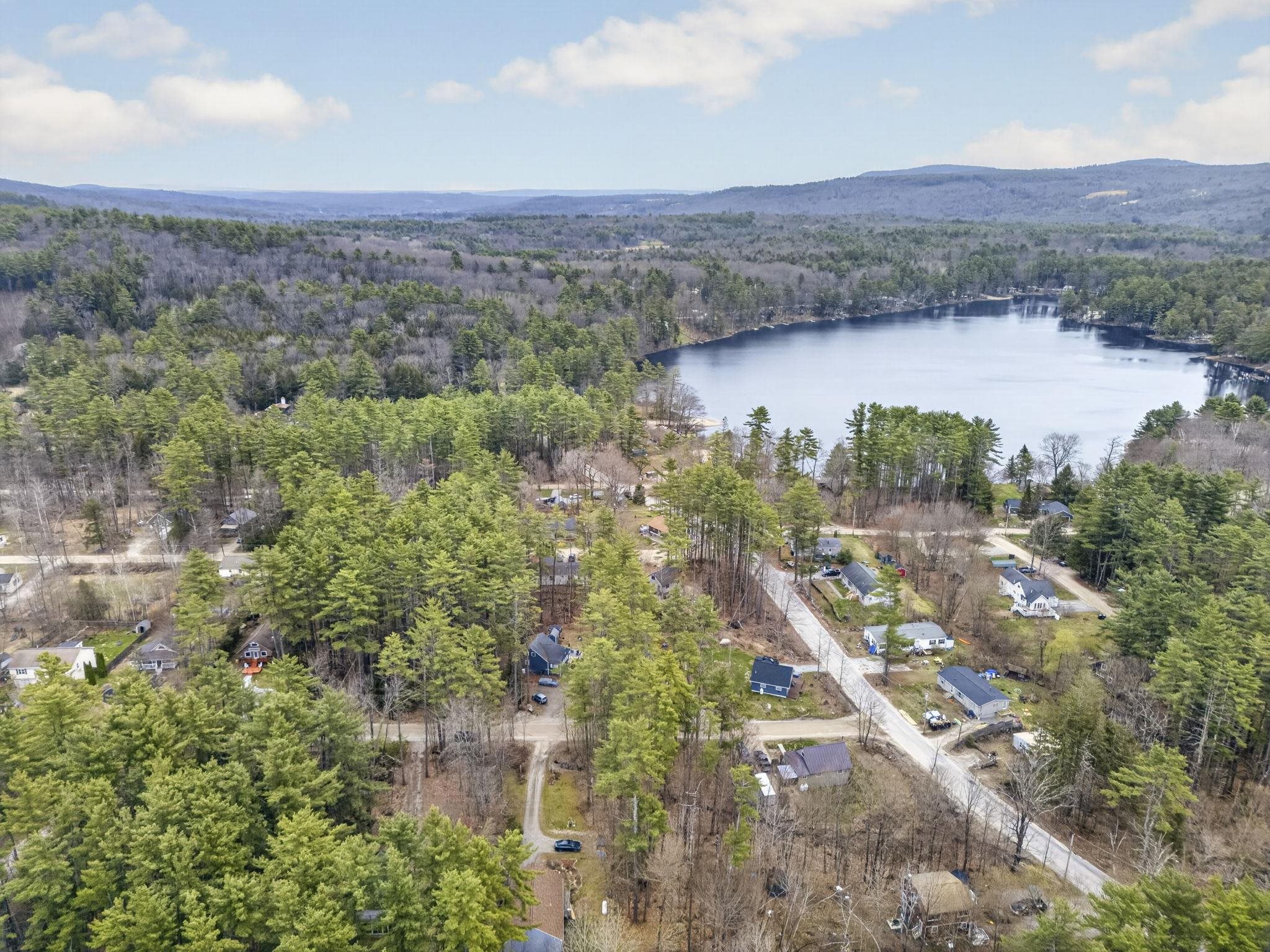 8 Winter Rd, Hillsborough, NH 03244