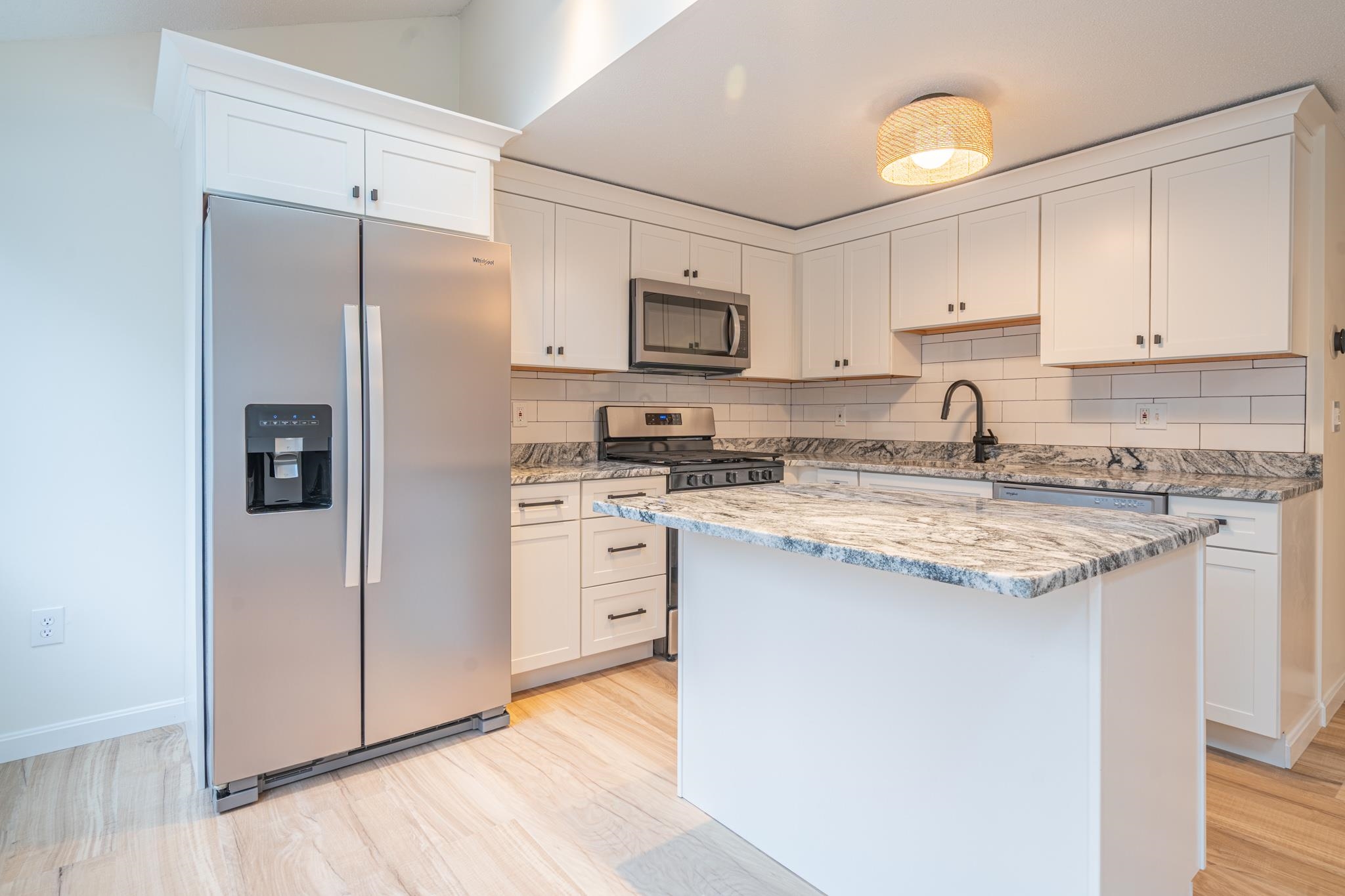 61 Sentry Way, Merrimack, NH 03054