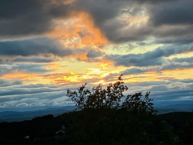 39 Alpine Dr, Gilford, NH 03249