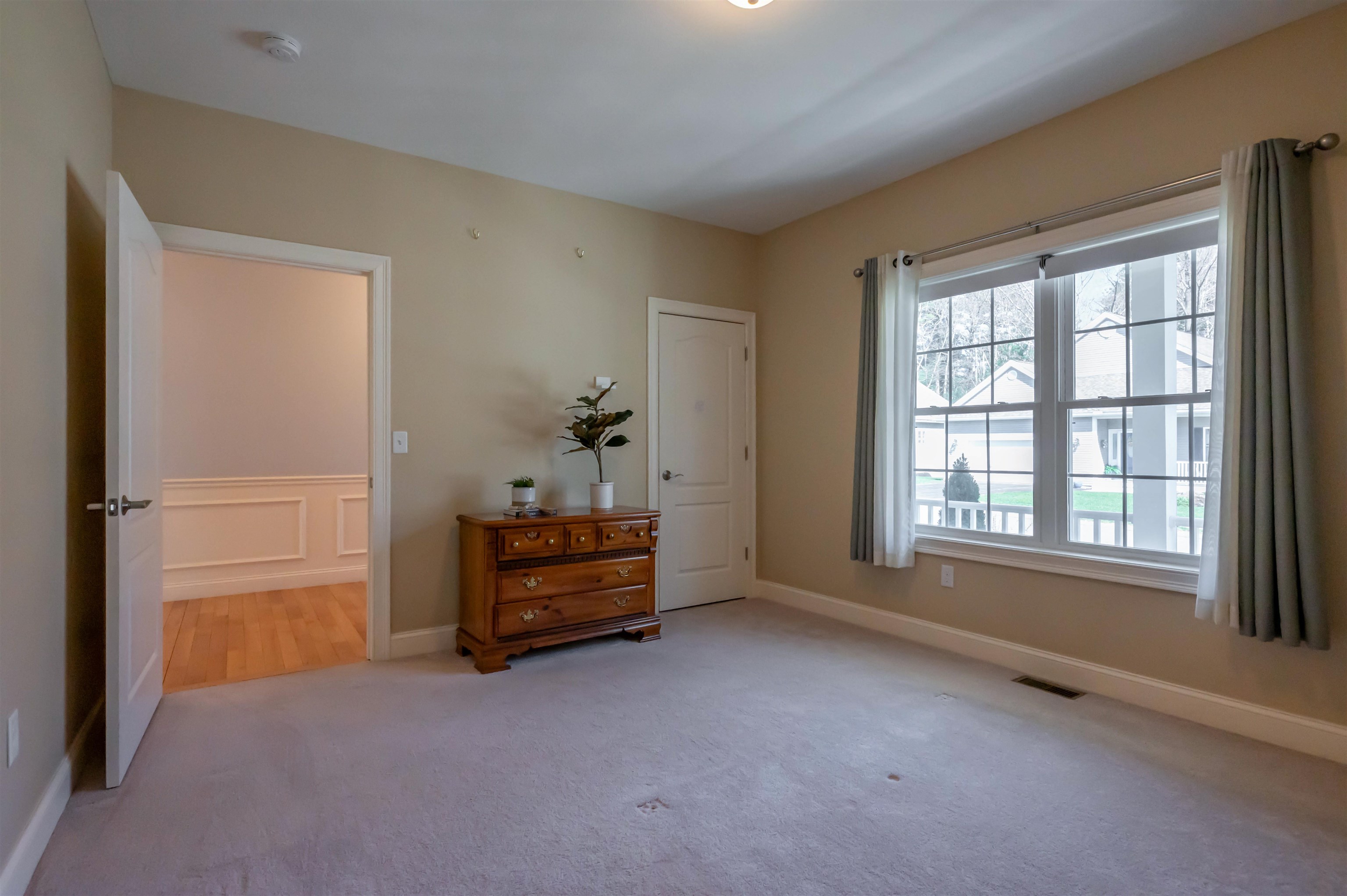 12 Torrey Pines Cir, Plaistow, NH 03865