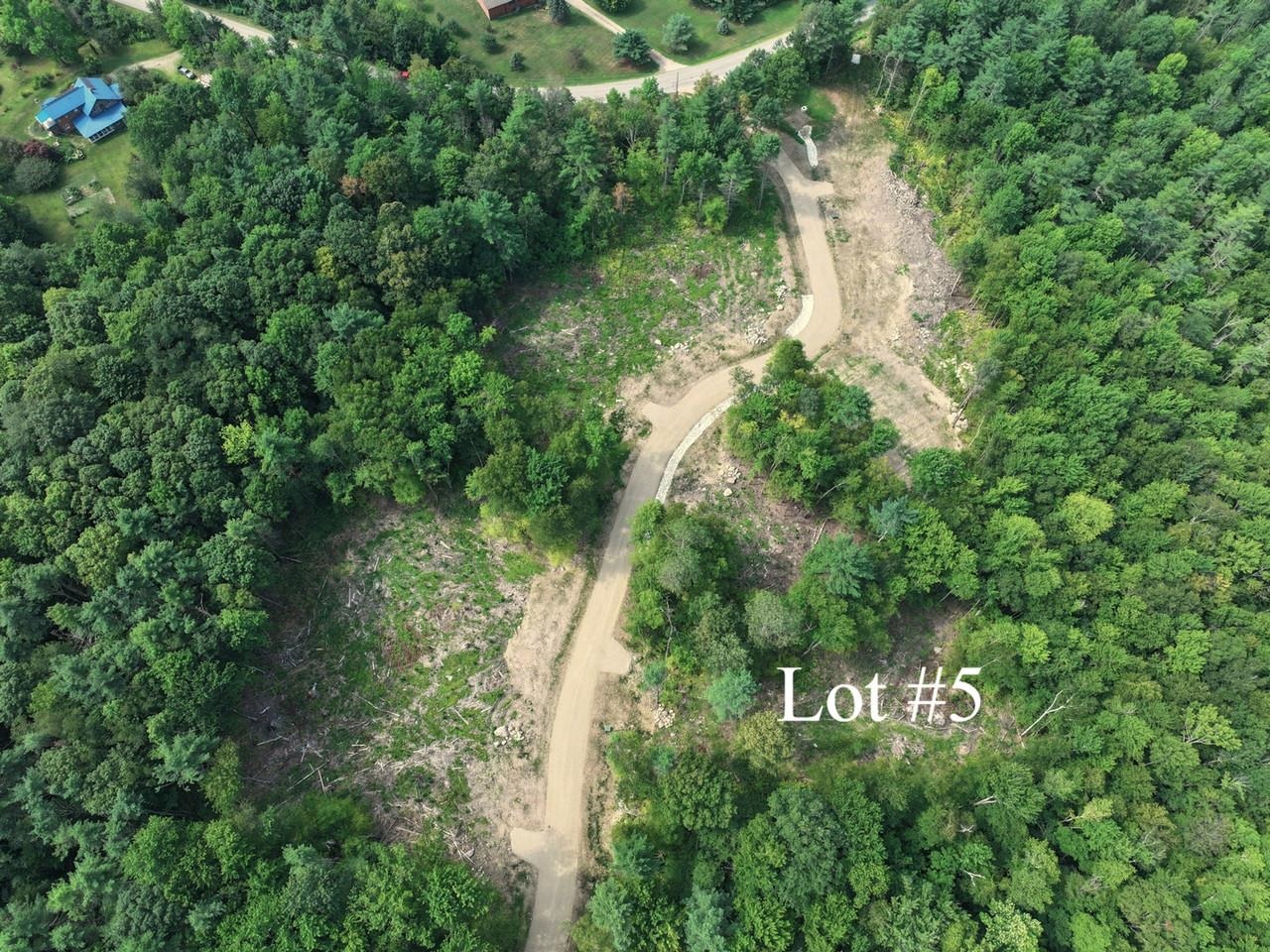 2.59 acres w/hardwood border