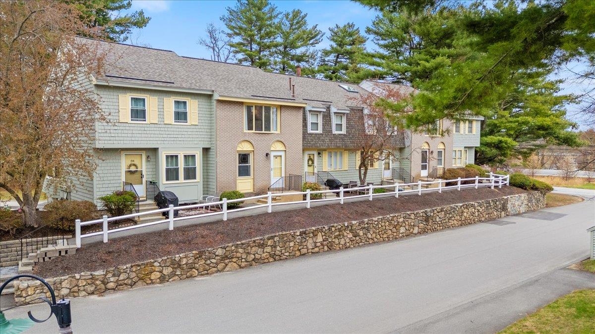 86 Sentry Way, Merrimack, NH 03054