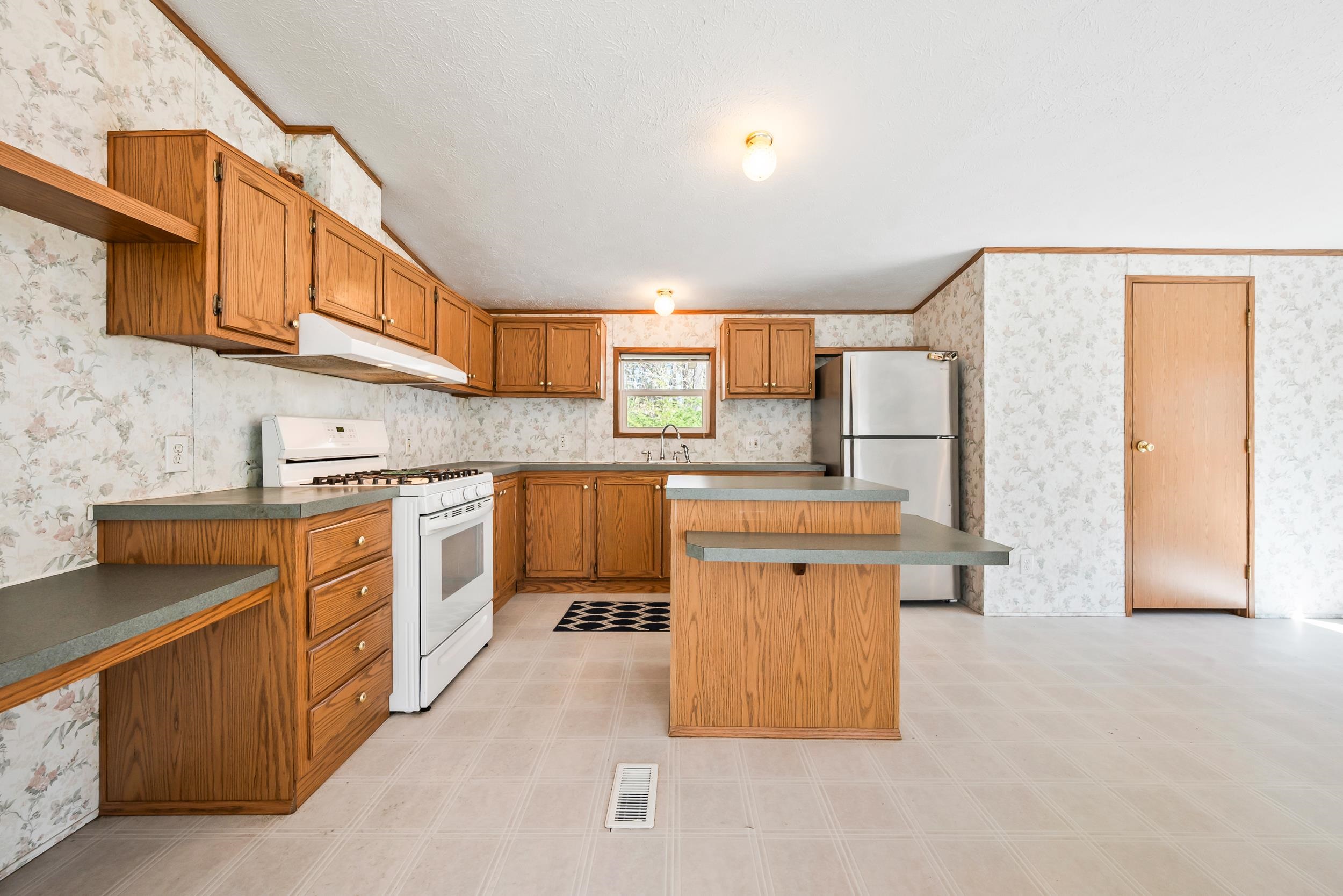 26 Firelite Rd, Conway, NH 03860