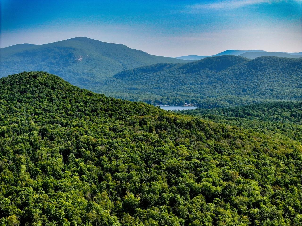 Nestled in Green Mtn foothills