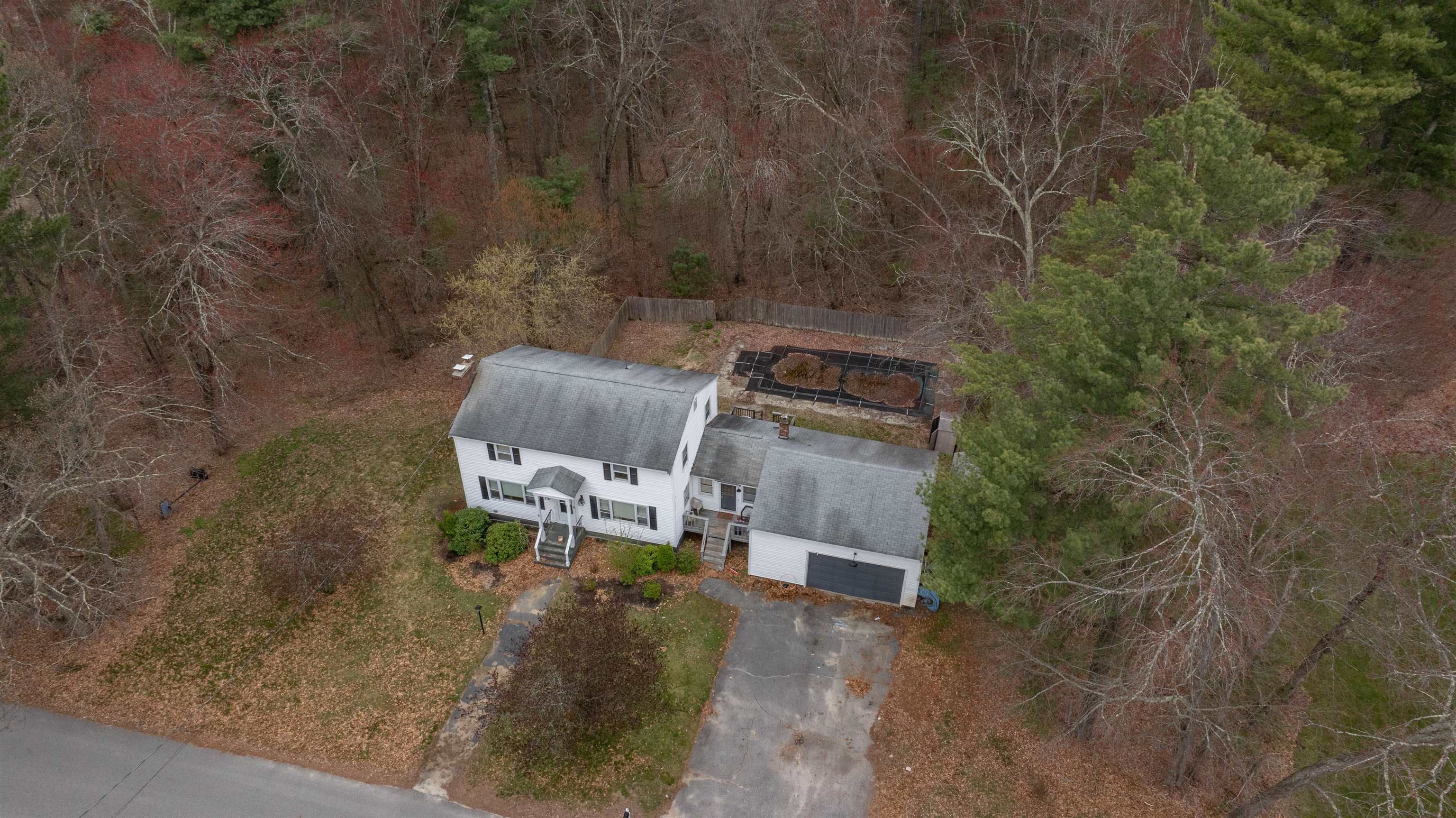 5 Lisa Ter, Pelham, NH 03076