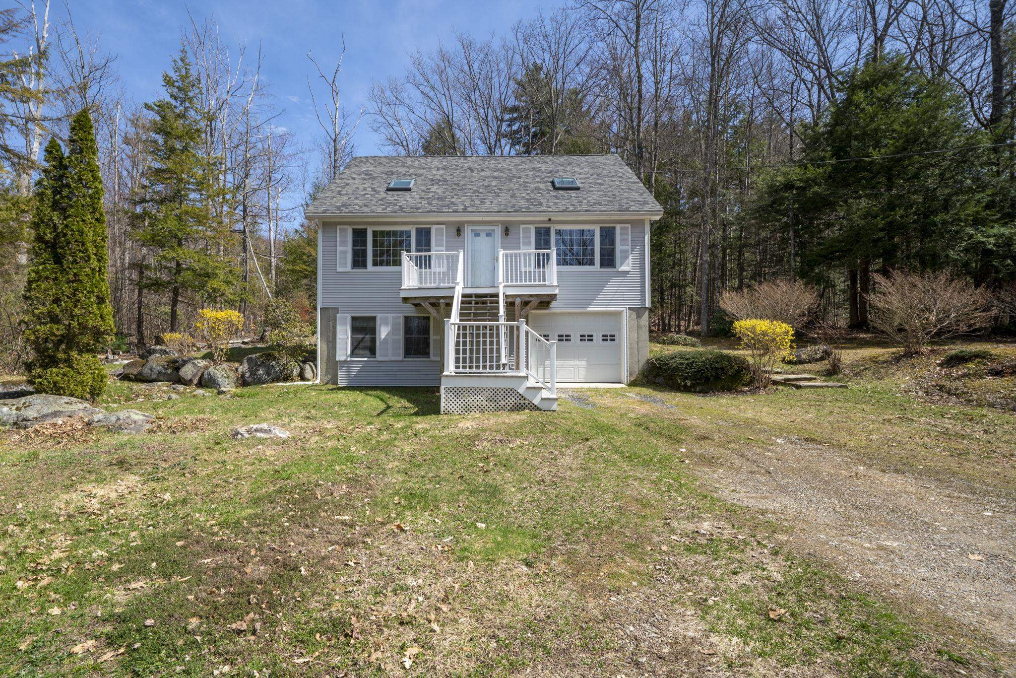 121 Chestnut Drive — photo 2