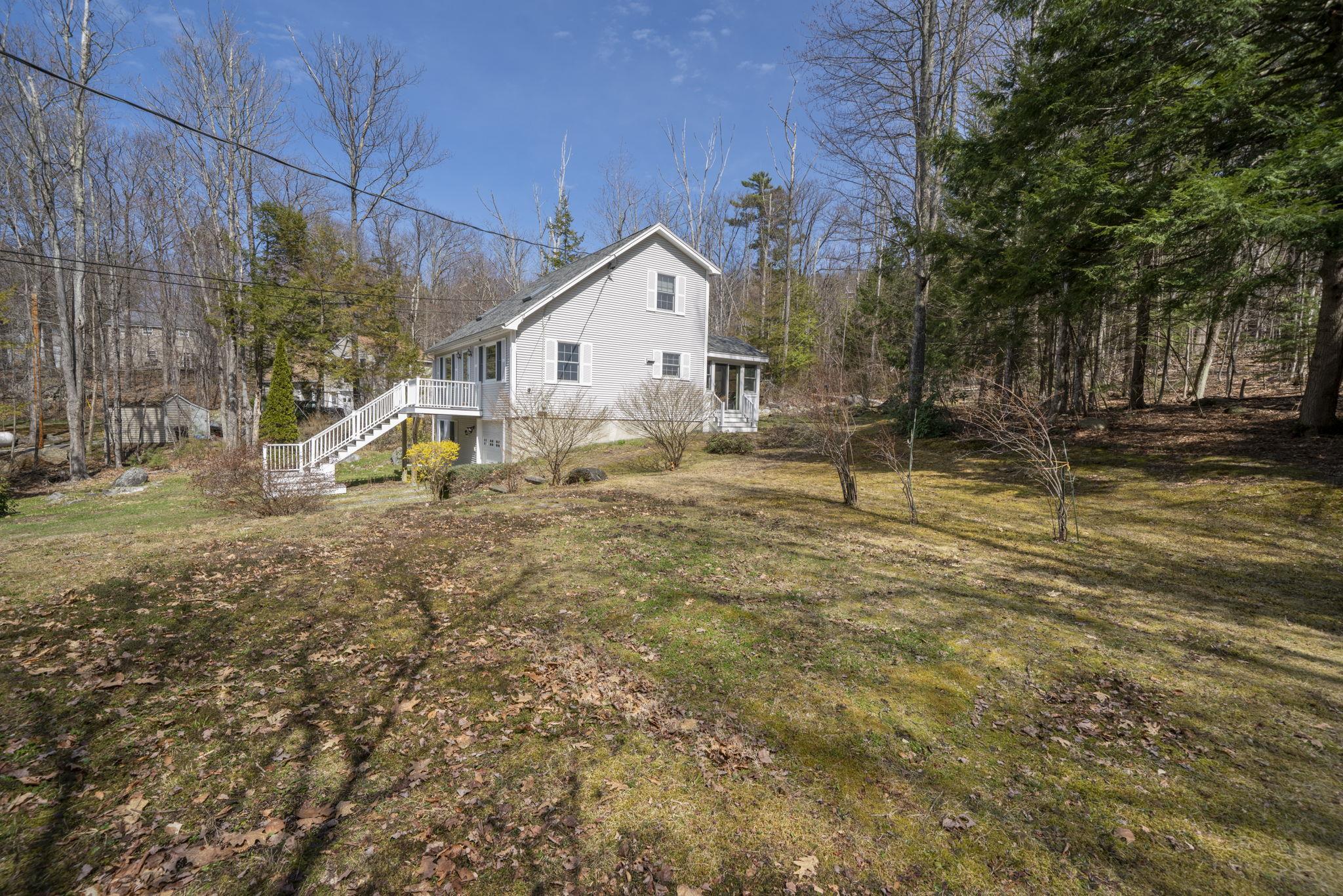 121 Chestnut Dr, Gilford, NH 03249