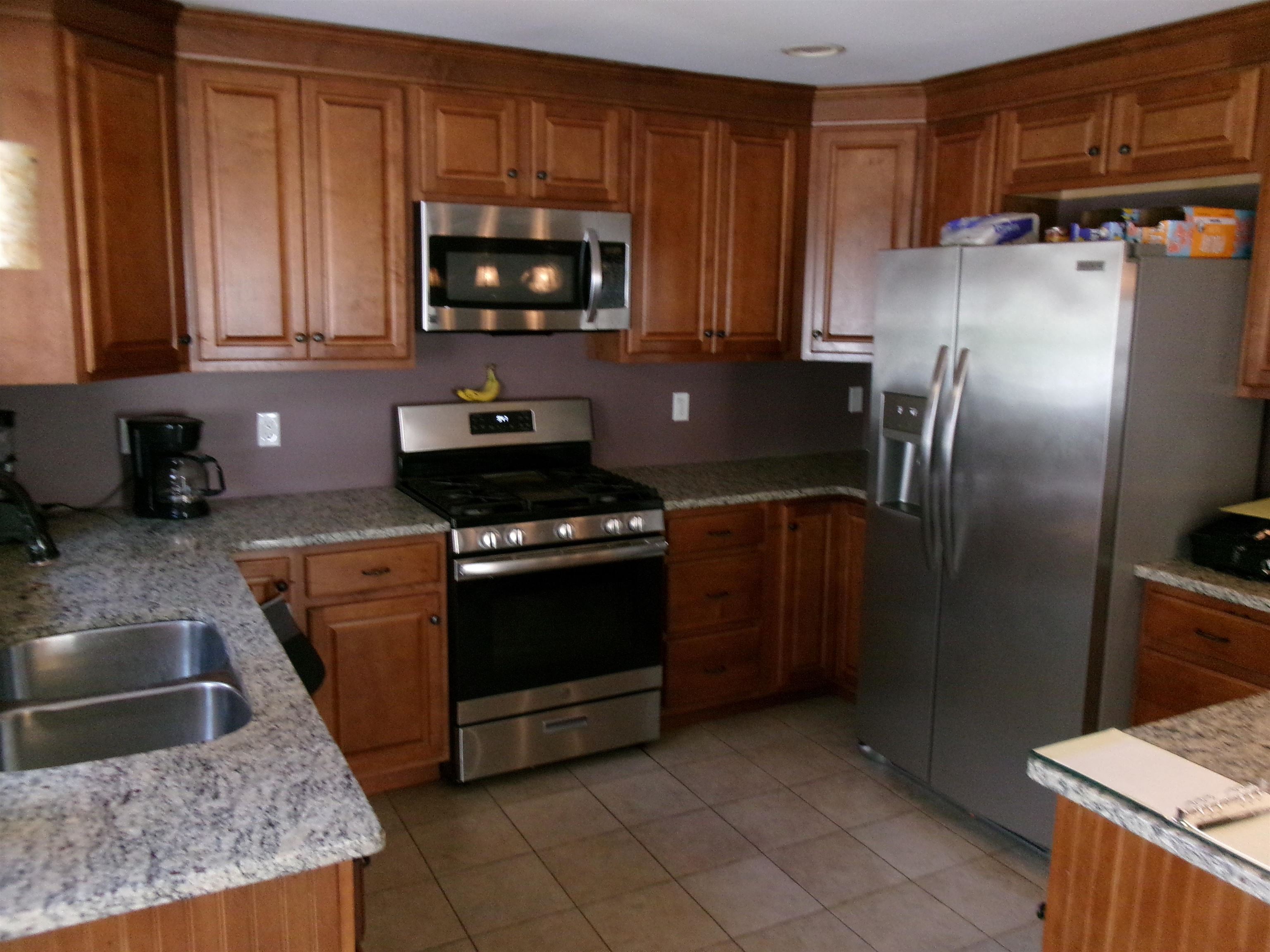 47 King Rd, Chichester, NH 03258