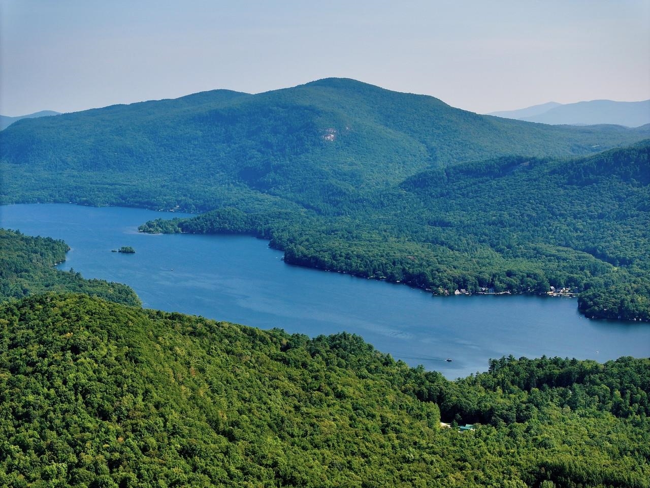 Lake Dunmore just 10 min away