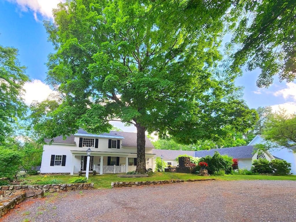 Sharon NH&nbsp;Home for sale $$1,250,000 $225 per sq.ft.