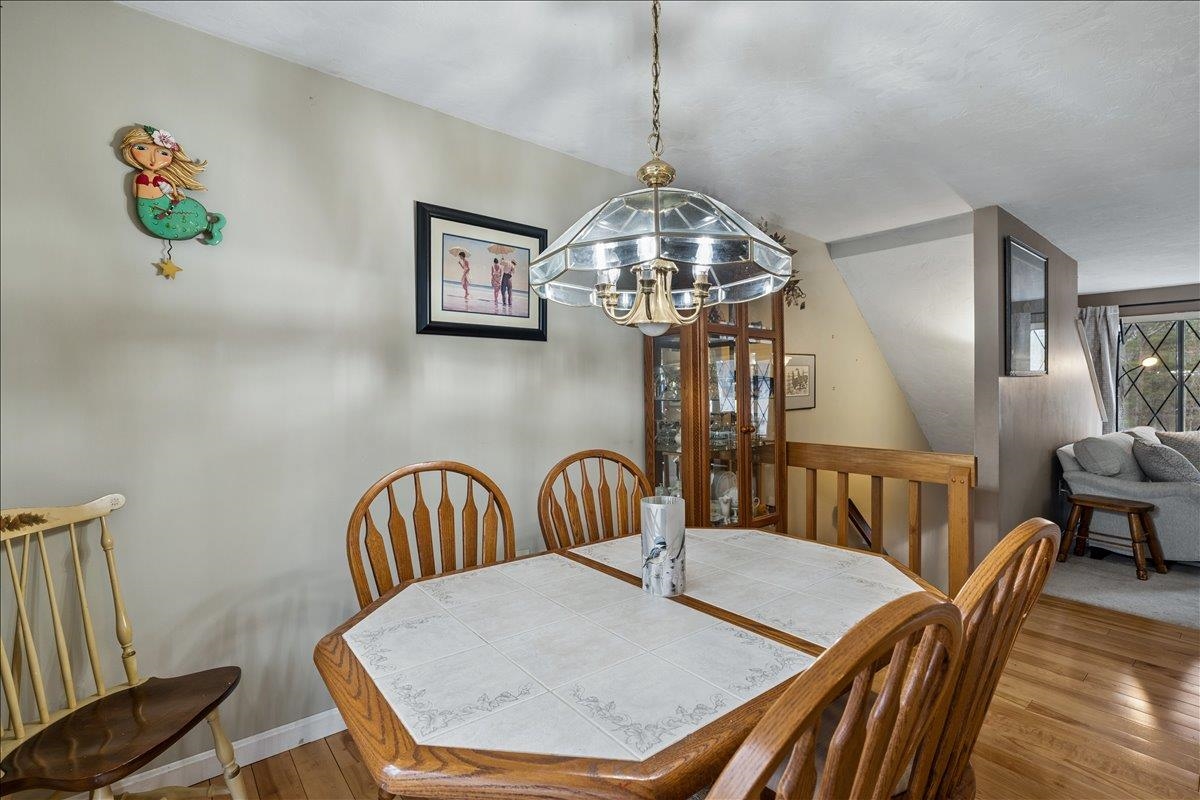 20 Vanden Rd, Merrimack, NH 03054