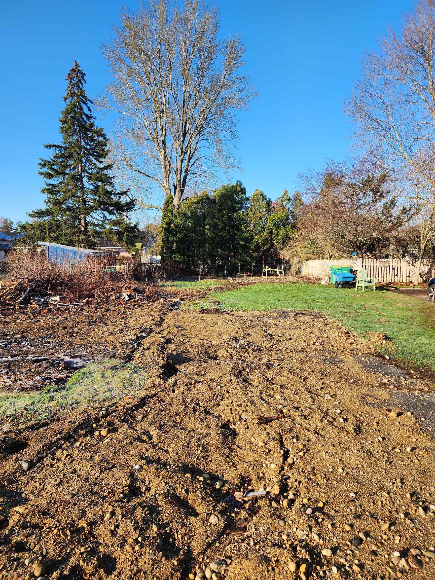 15 Harvard St, Rochester, NH 03867