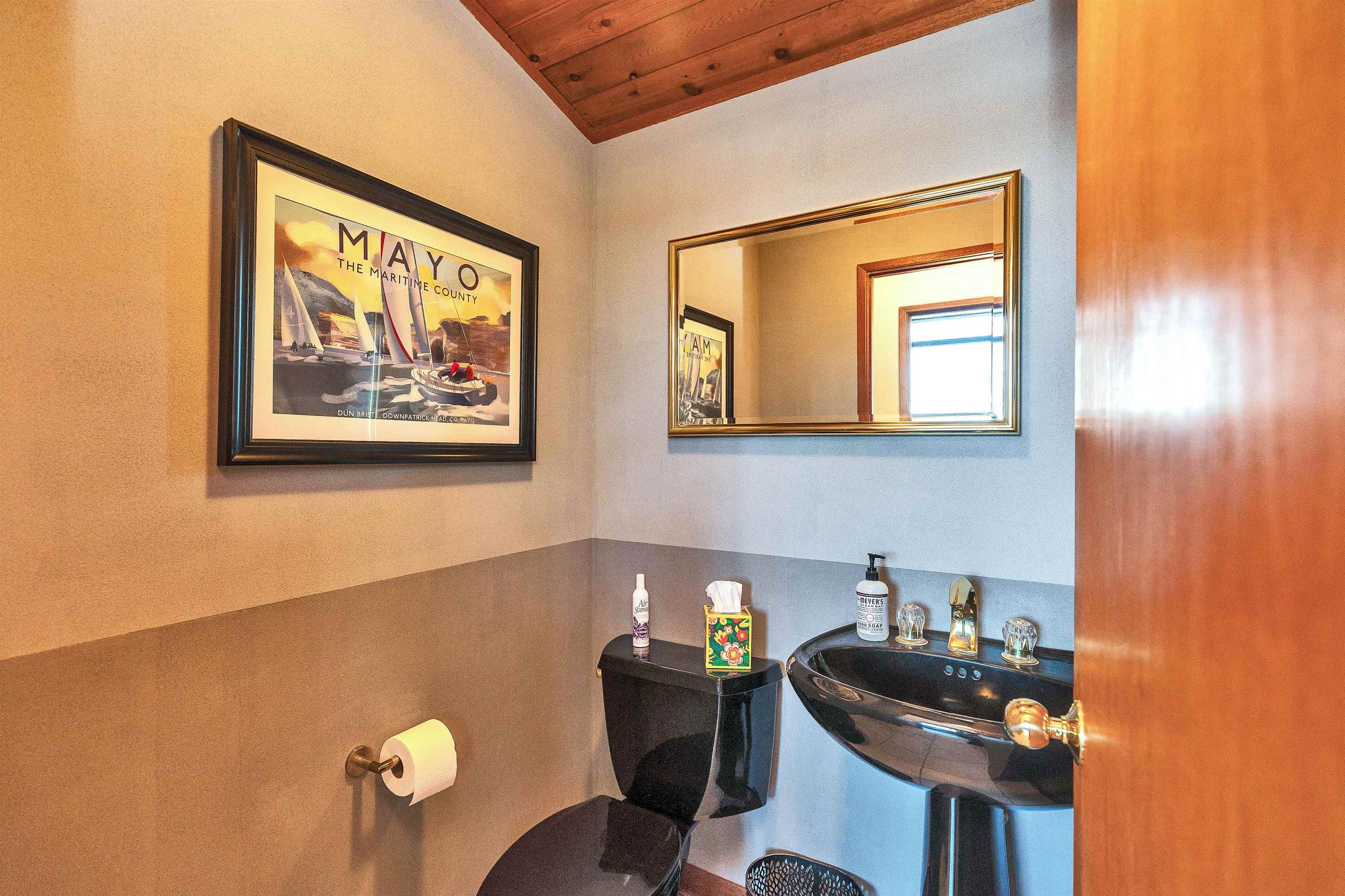 118 Lachance Dr, Rindge, NH 03461