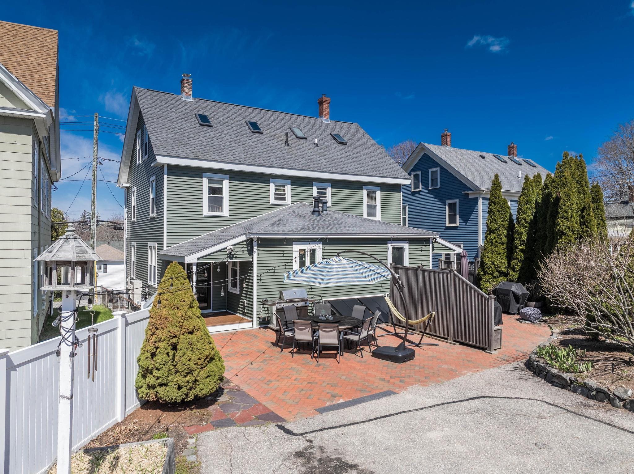 994 South St #2, Portsmouth, NH 03801