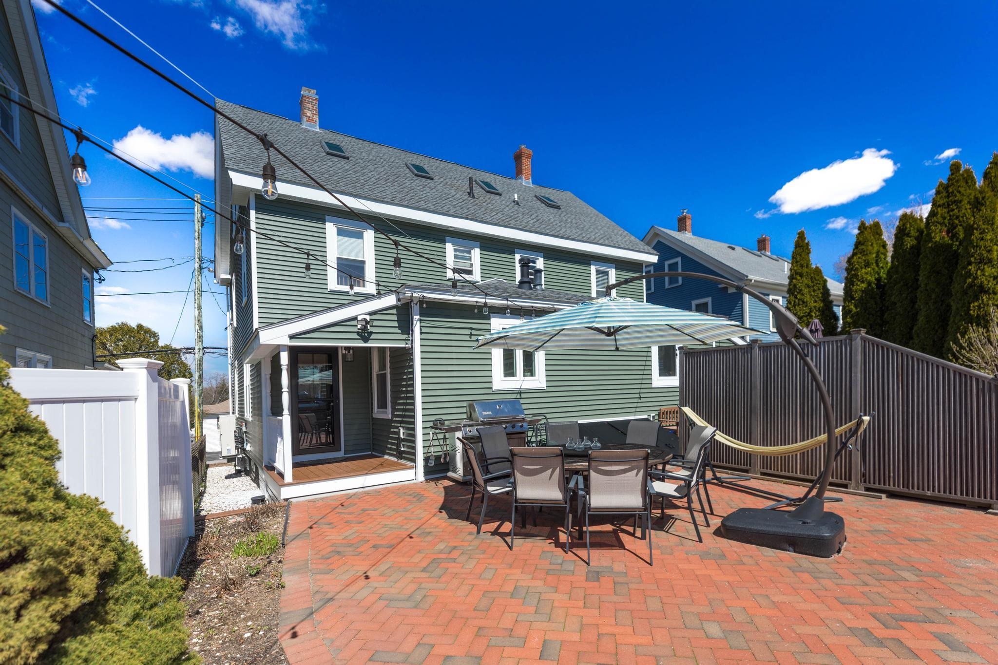 994 South St, Portsmouth, NH 03801
