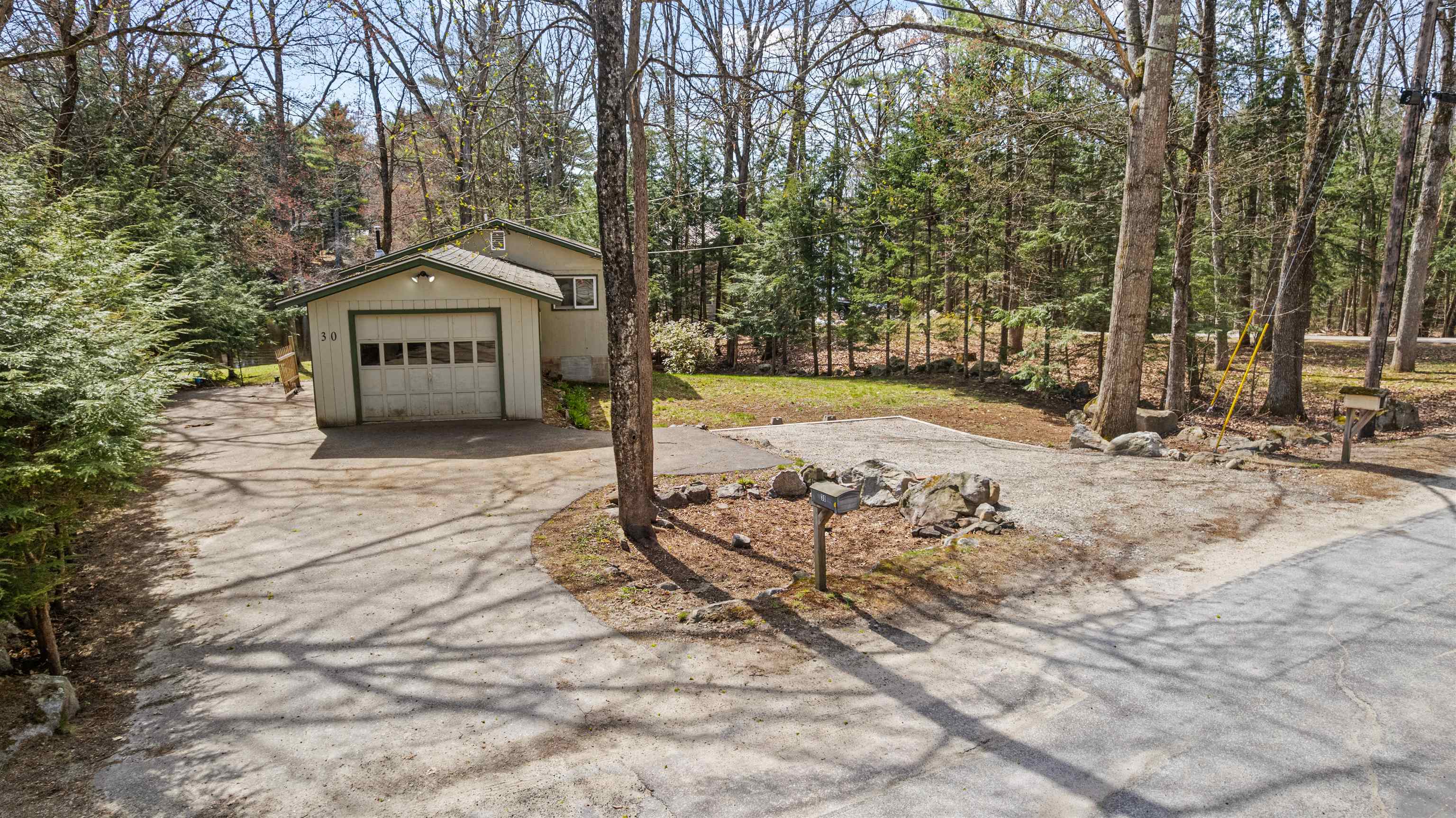 30 Centennial Dr, Webster, NH 03303