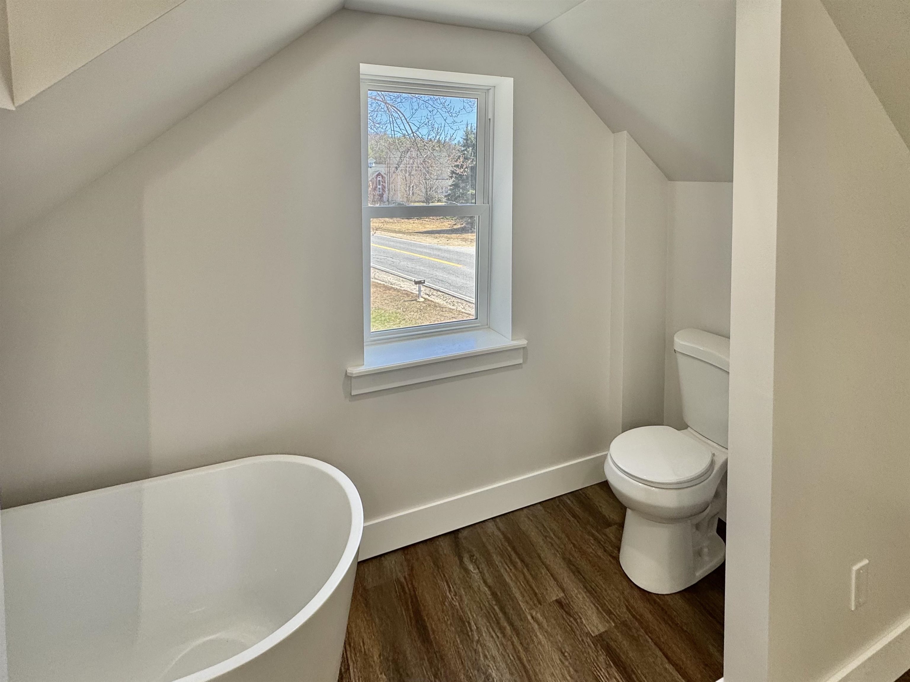 740 New Hampton Rd, Sanbornton, NH 03269