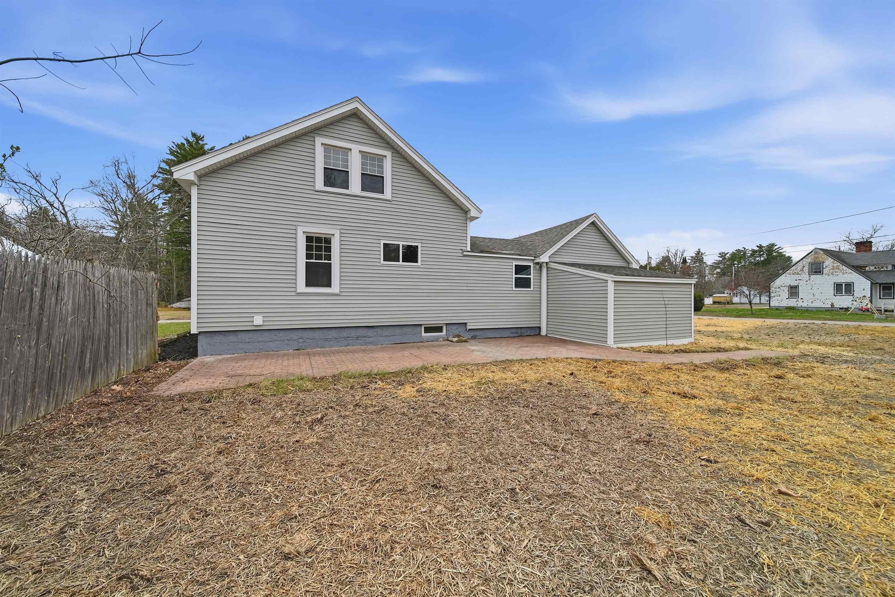 73 Snow St, Concord, NH 03303