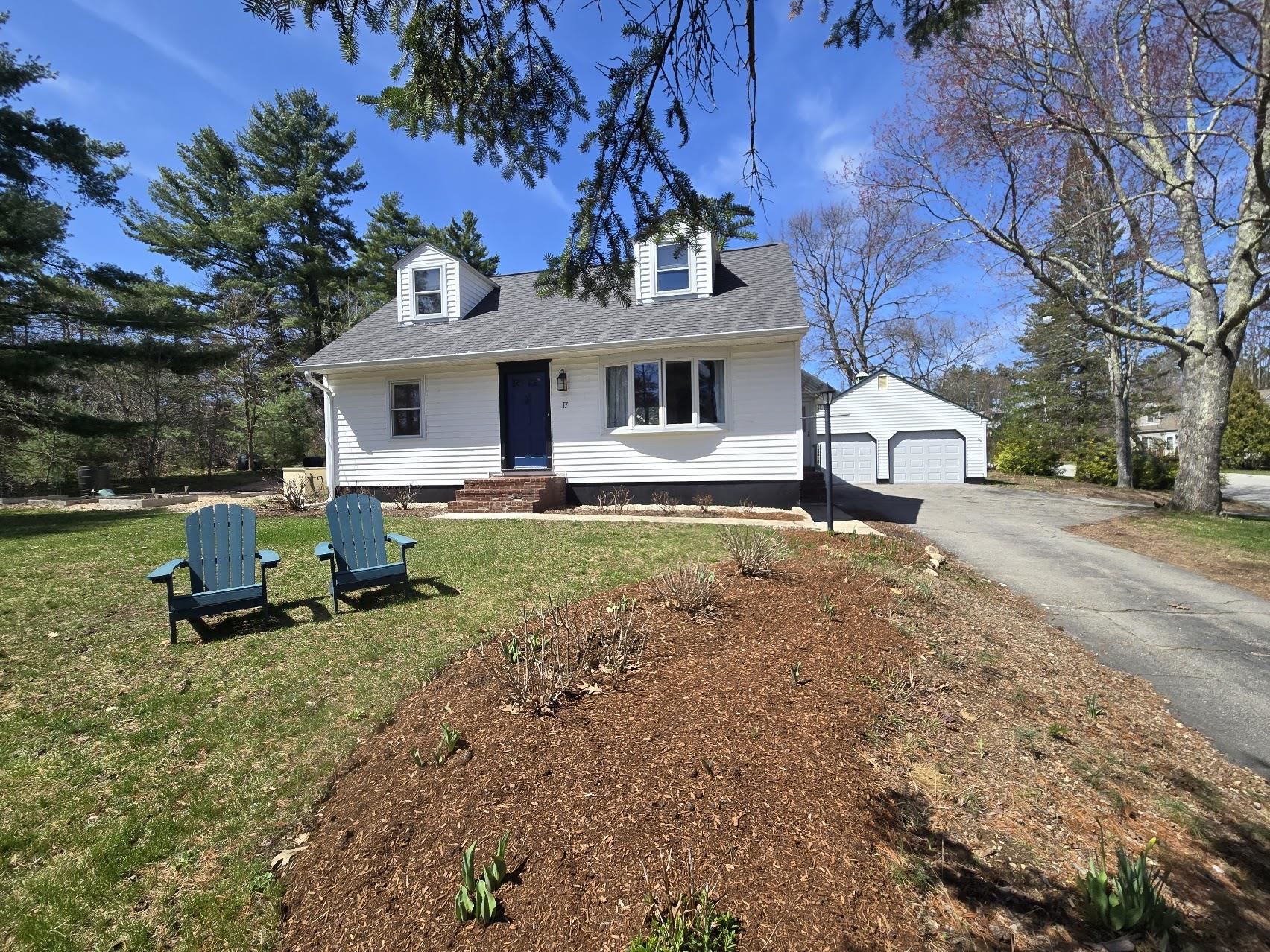 17 Old Stage Rd, Dover, NH 03820
