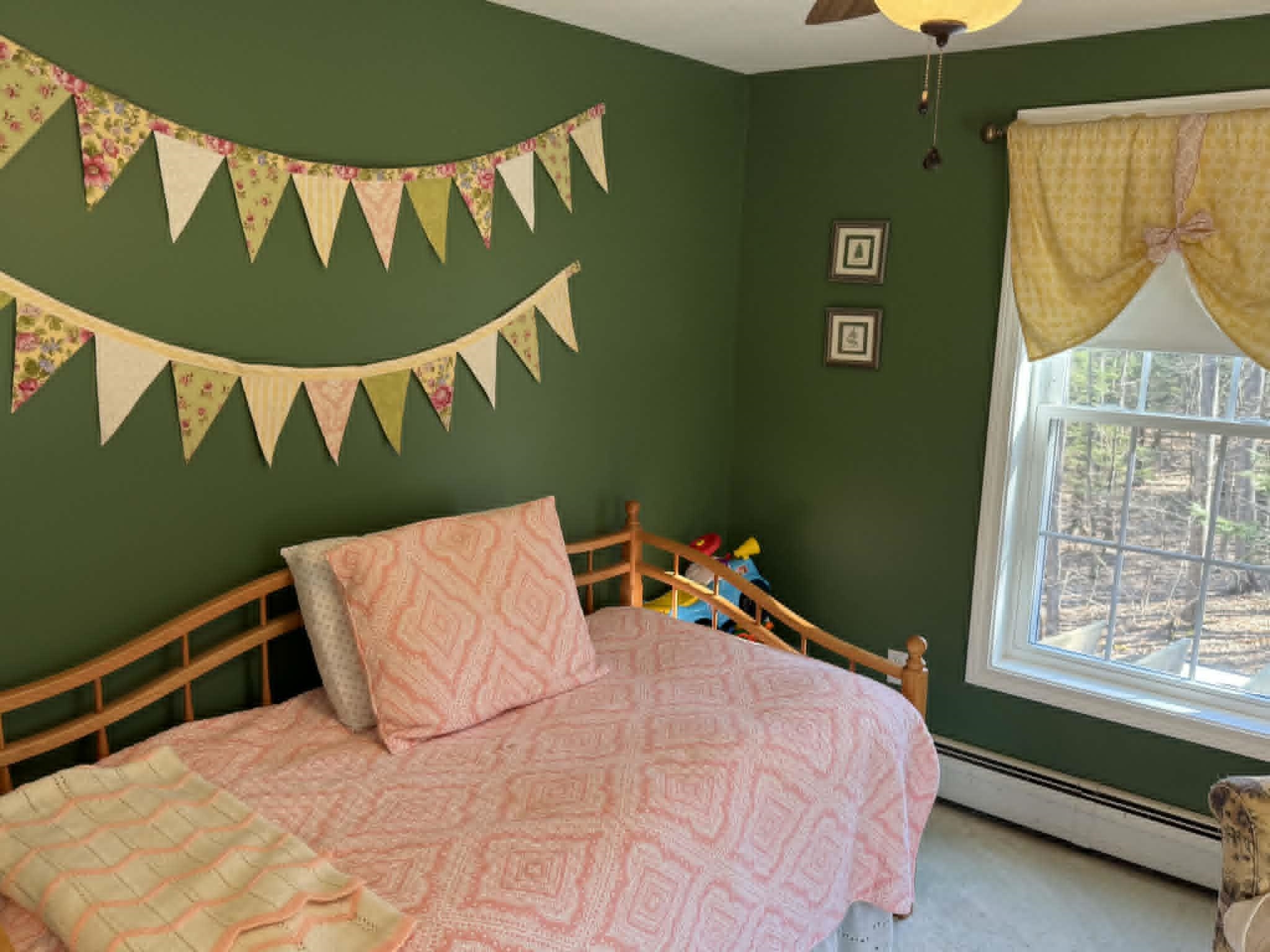 1071 Montalona Rd, Dunbarton, NH 03046