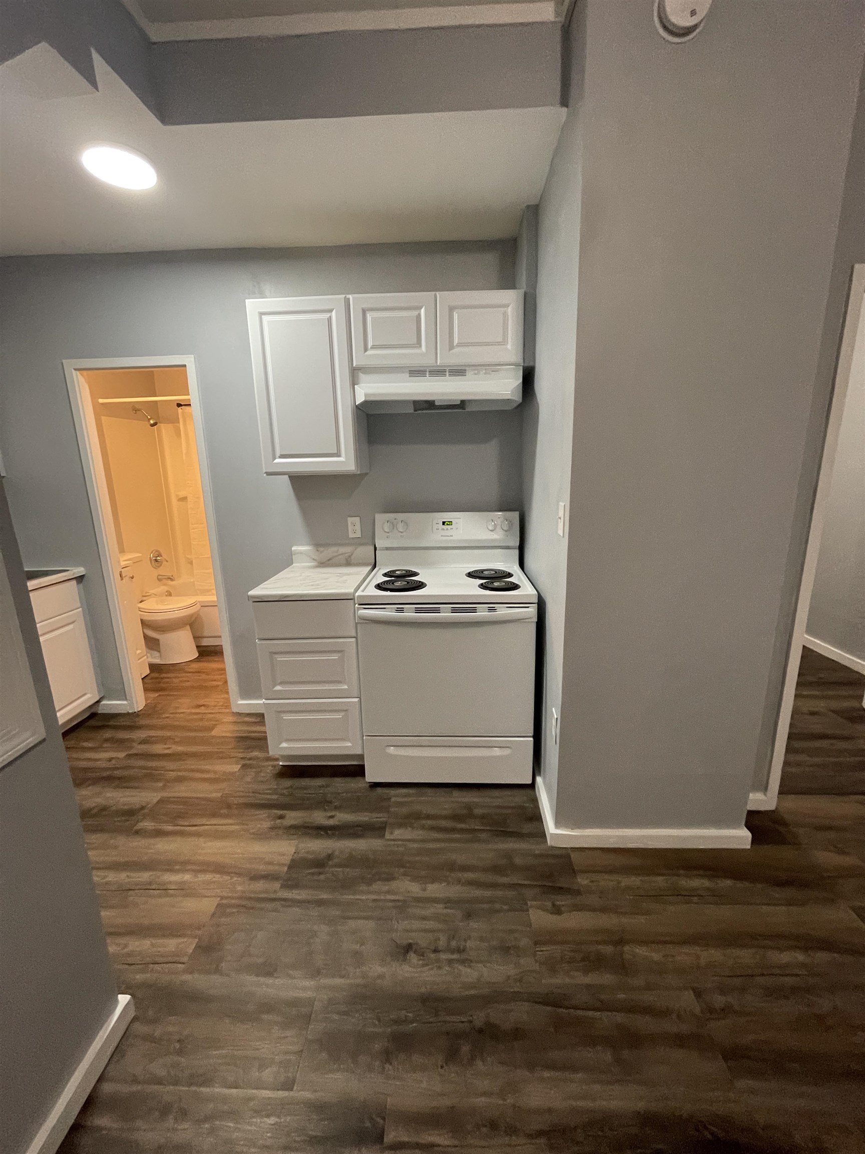 66 Orange St, Manchester, NH 03104