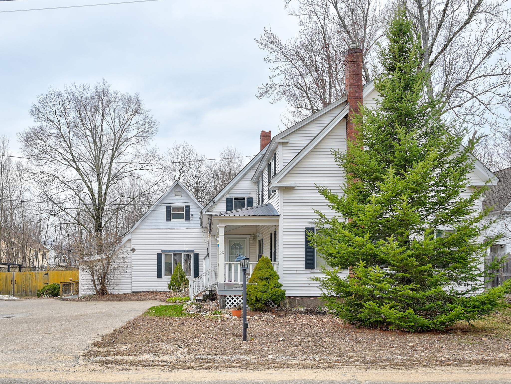 22 Oak St, Conway, NH 03860