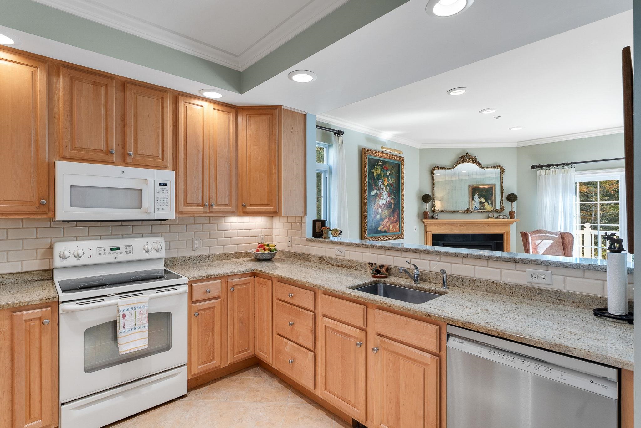 31 Forest Edge Dr, Hanover, NH 03755