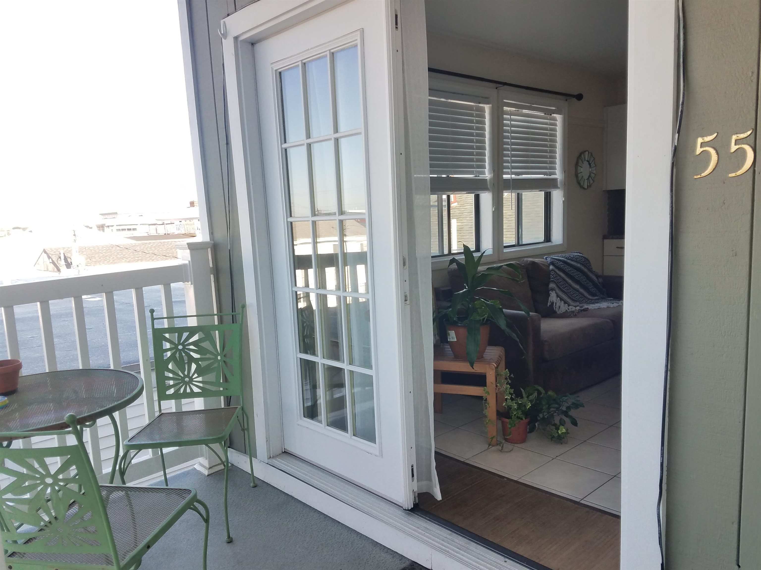 12 G St, Hampton, NH 03842