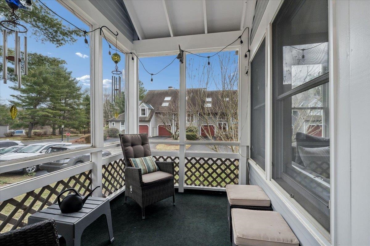 38 Green Heron Ln, Nashua, NH 03062