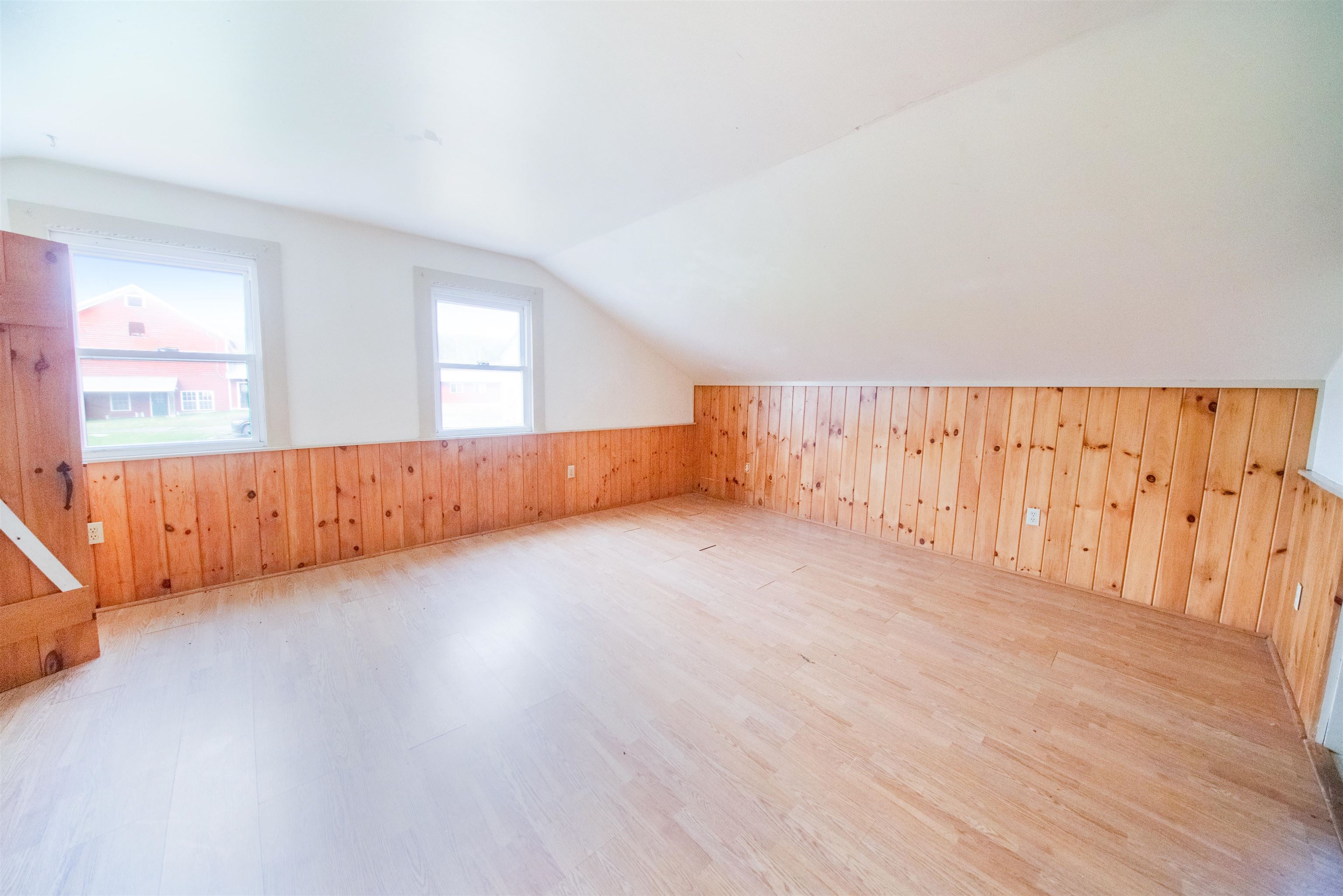 upstairs left bedroom