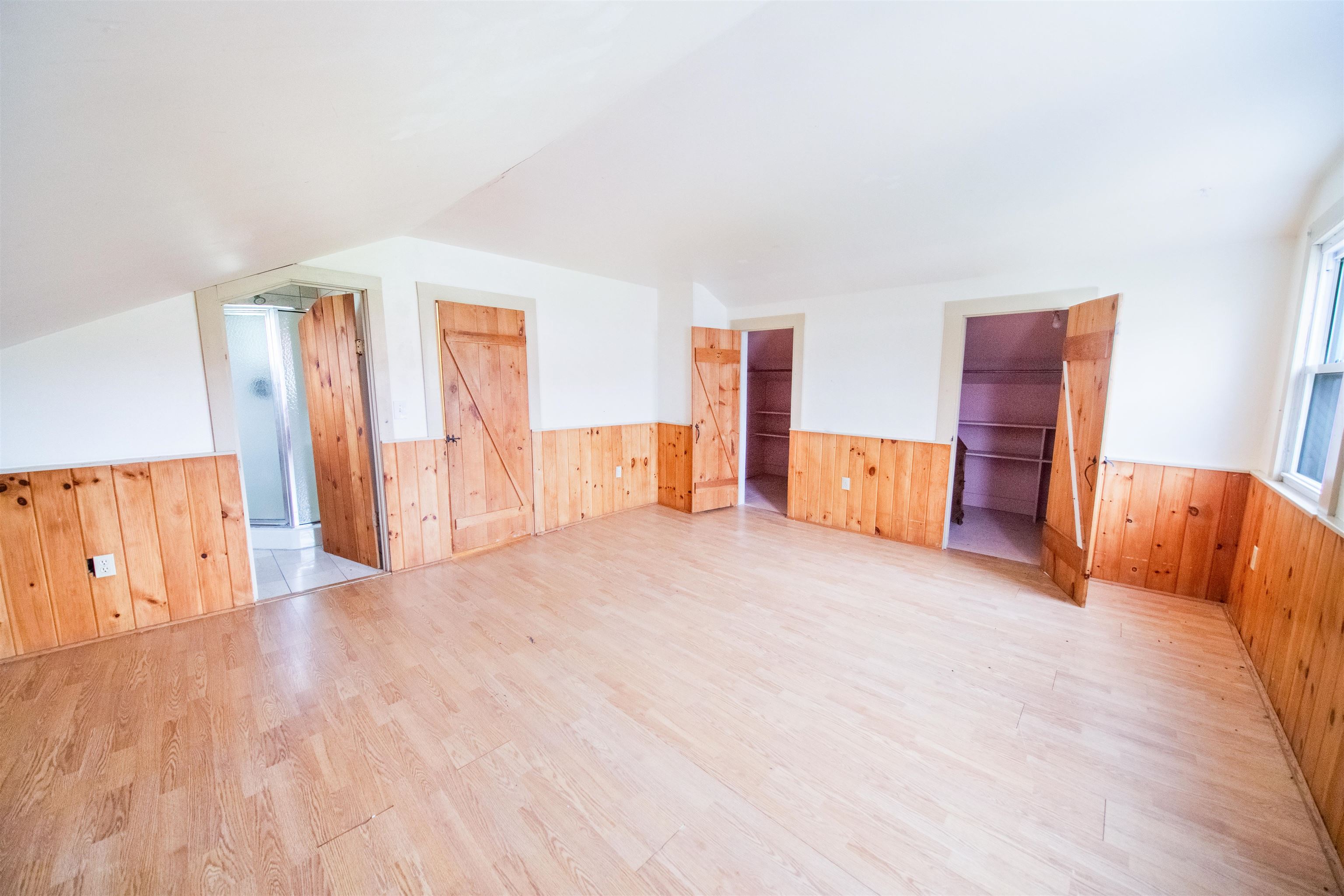 upstairs left bedroom