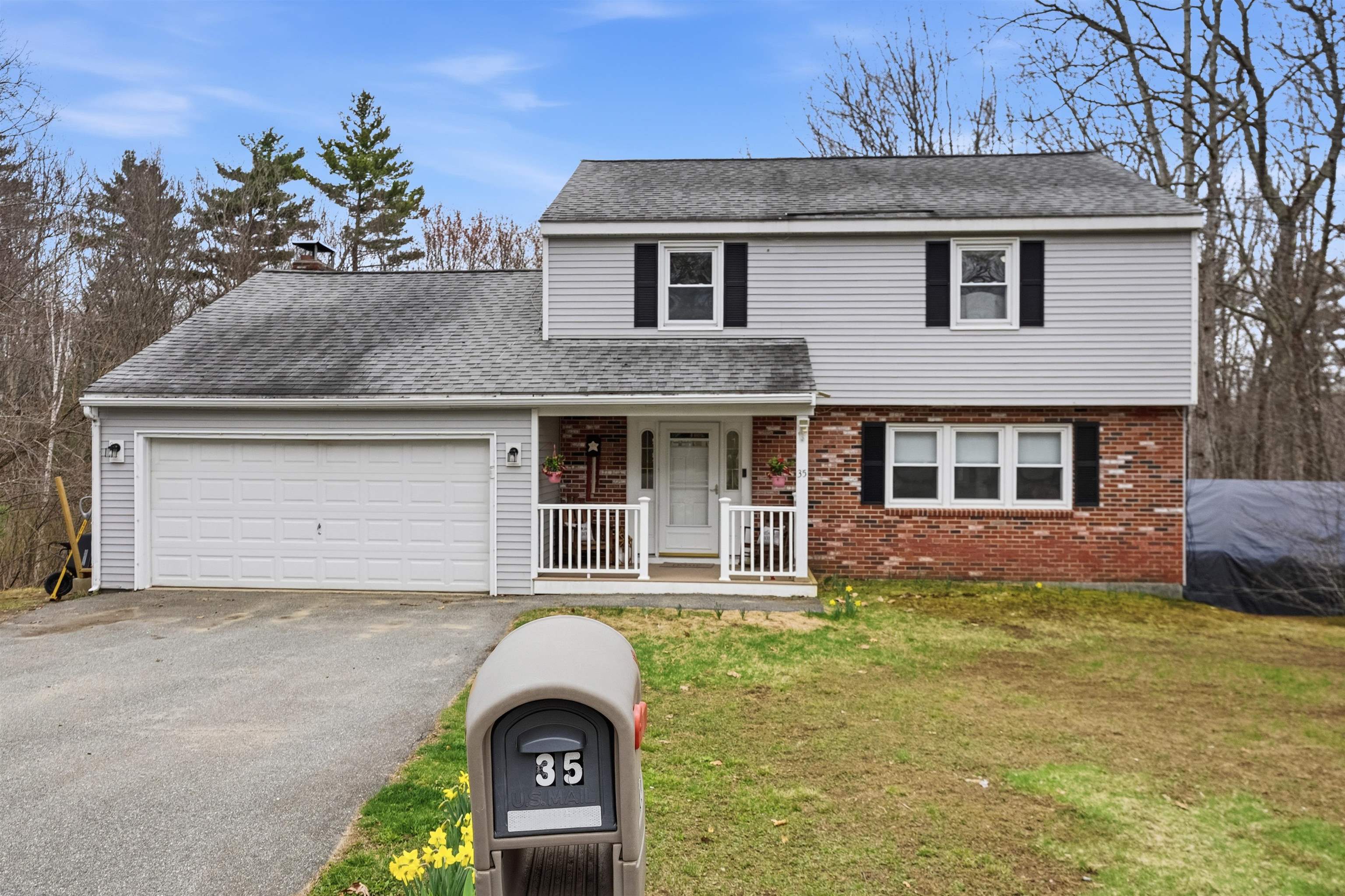 35 Shannon Rd, Hampstead, NH 03841