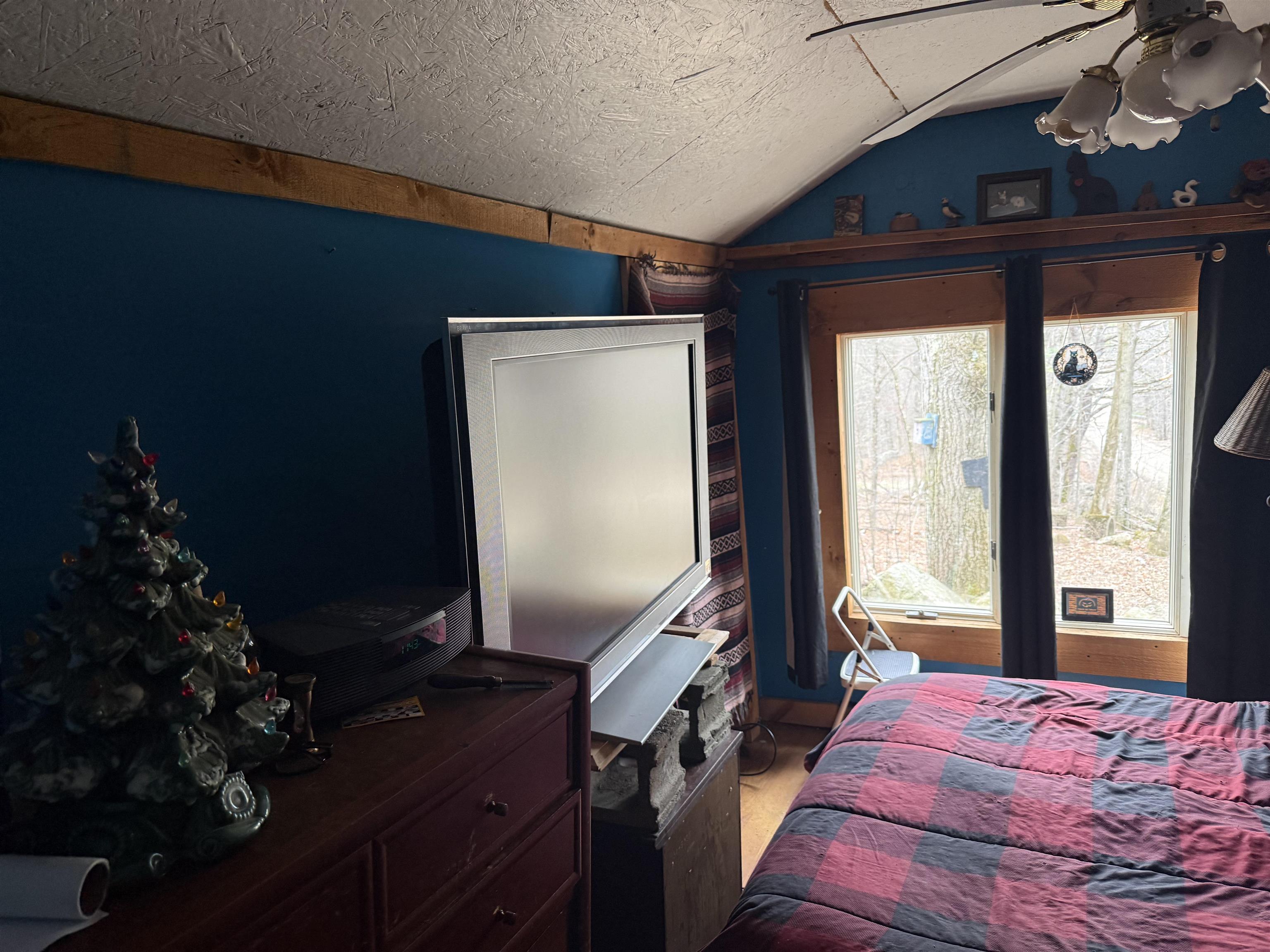 386 Straits Rd, New Hampton, NH 03256