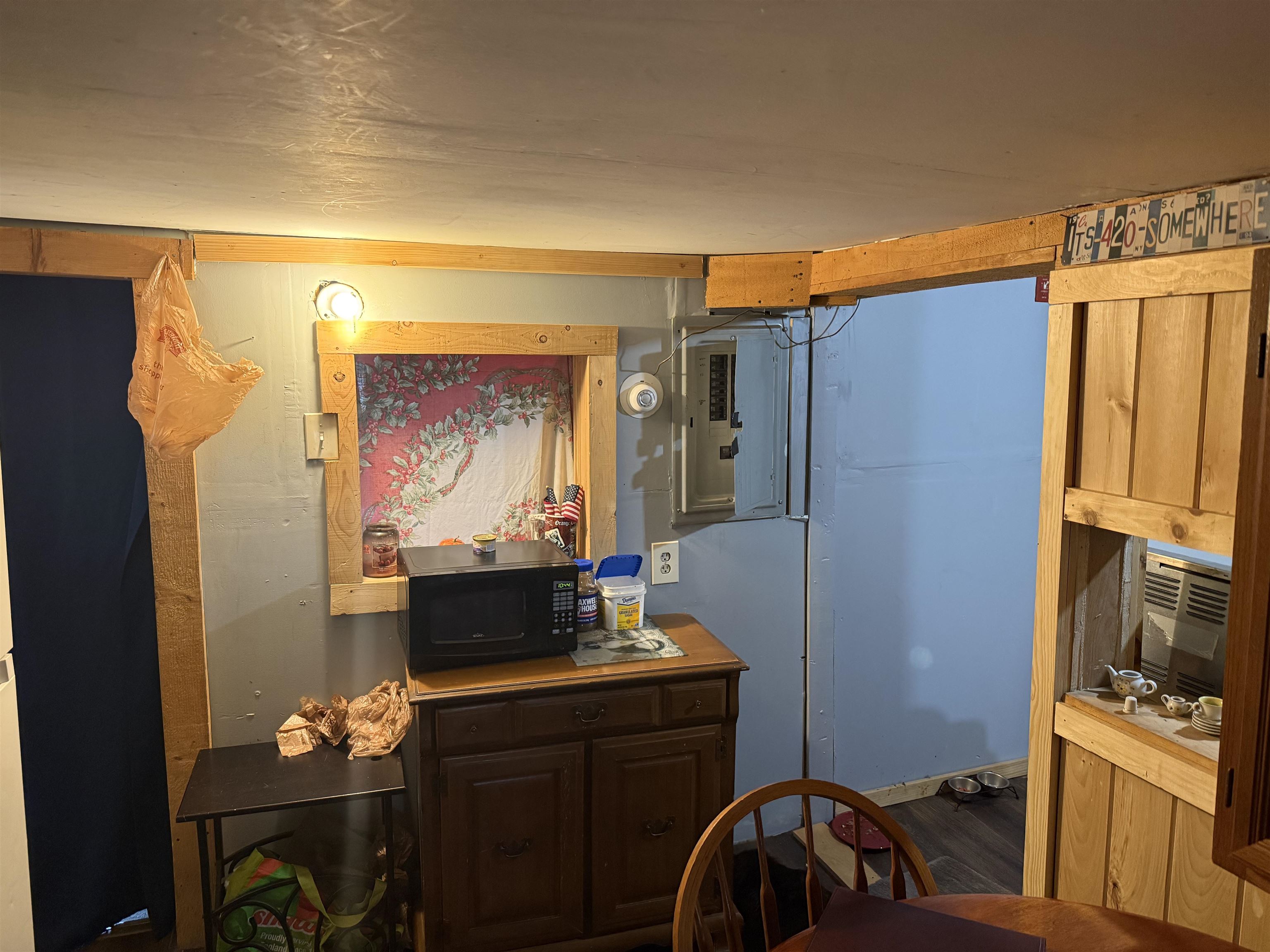 386 Straits Rd, New Hampton, NH 03256