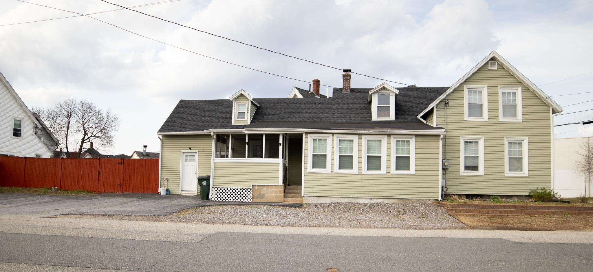 352 Taylor St, Manchester, NH 03103