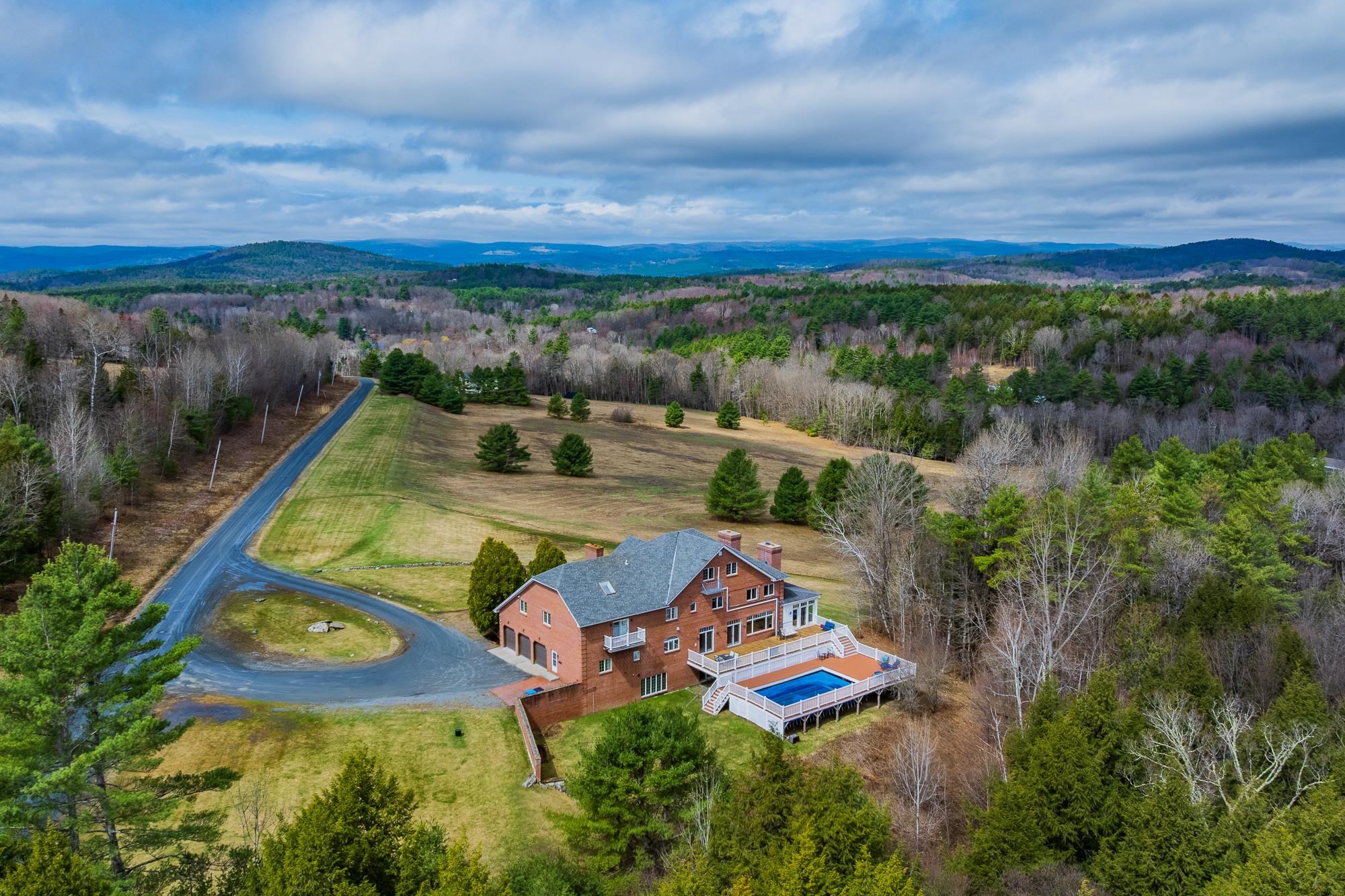 10 Morgan Rd, Hanover, NH 03755