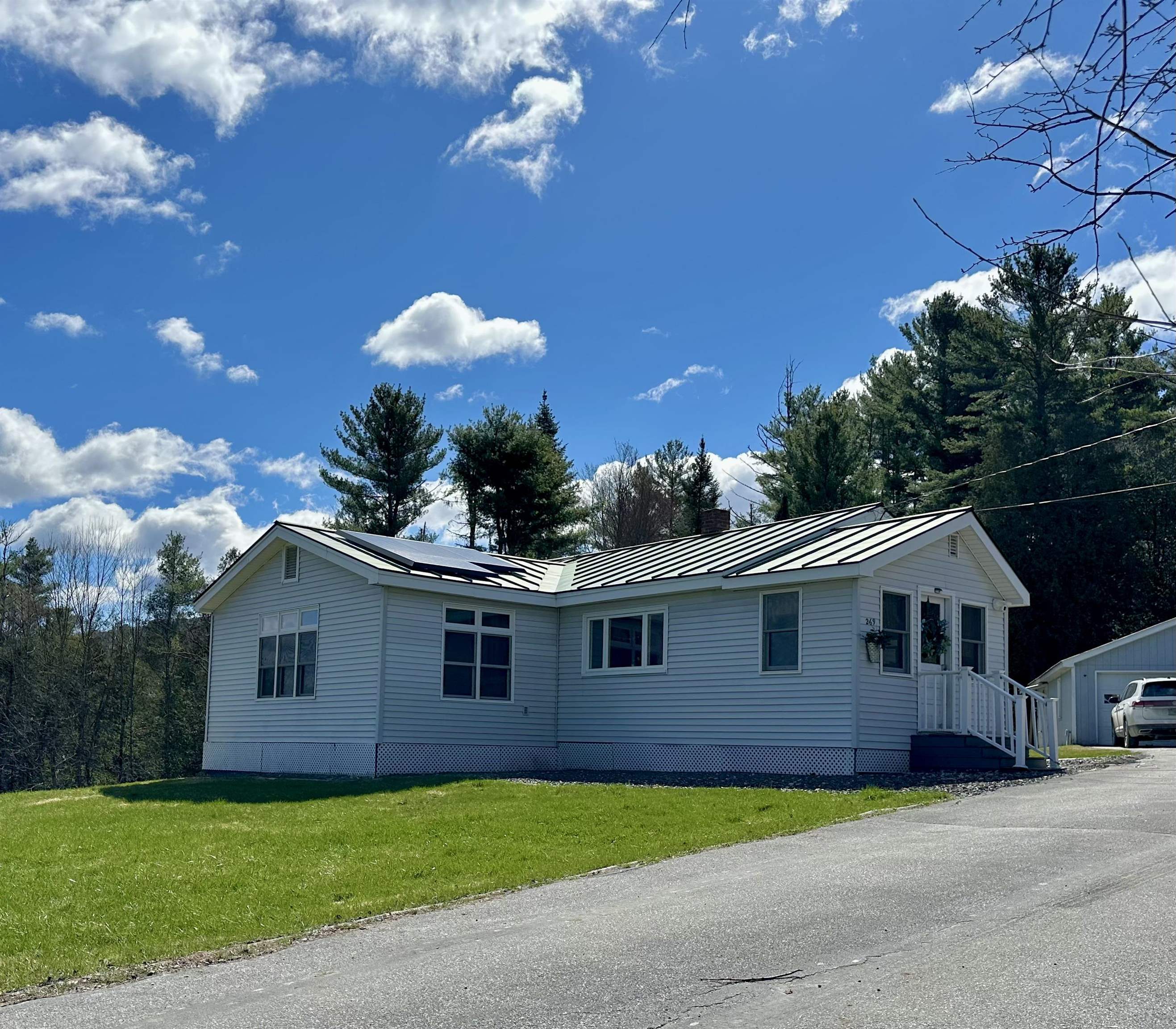 269 Barre Hill Rd, Plainfield, VT 05667