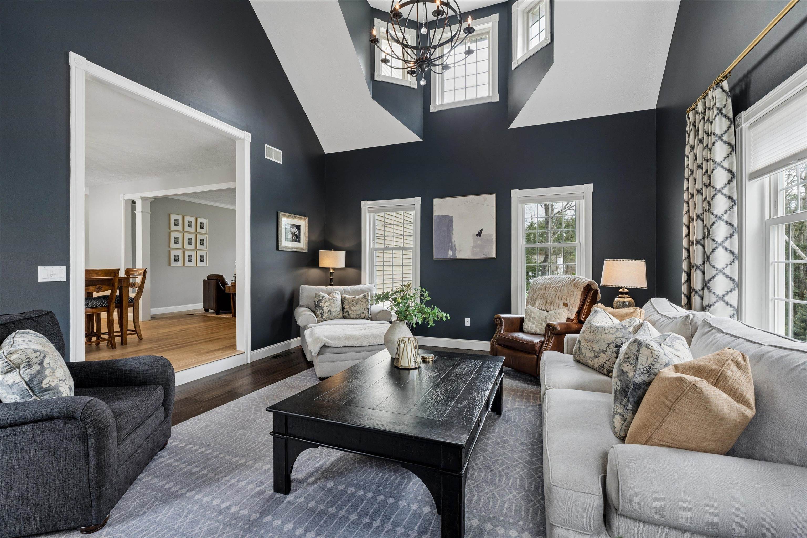 70 Greenmeadow Ln, Bedford, NH 03110