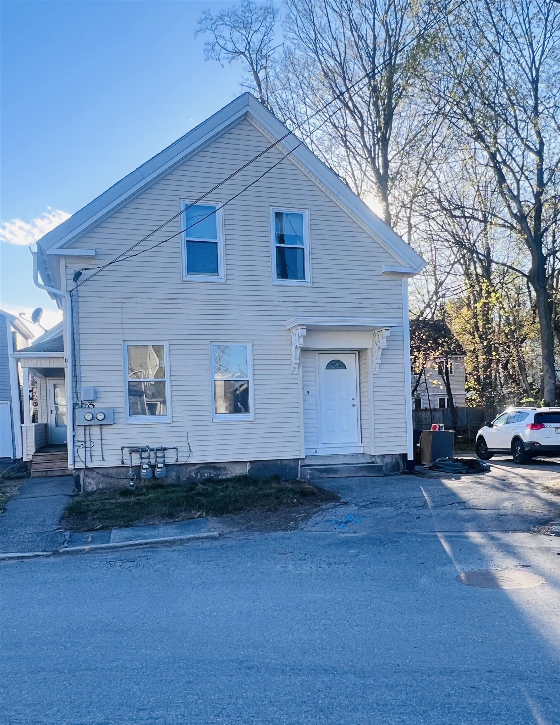 10 Green St, Nashua, NH 03064