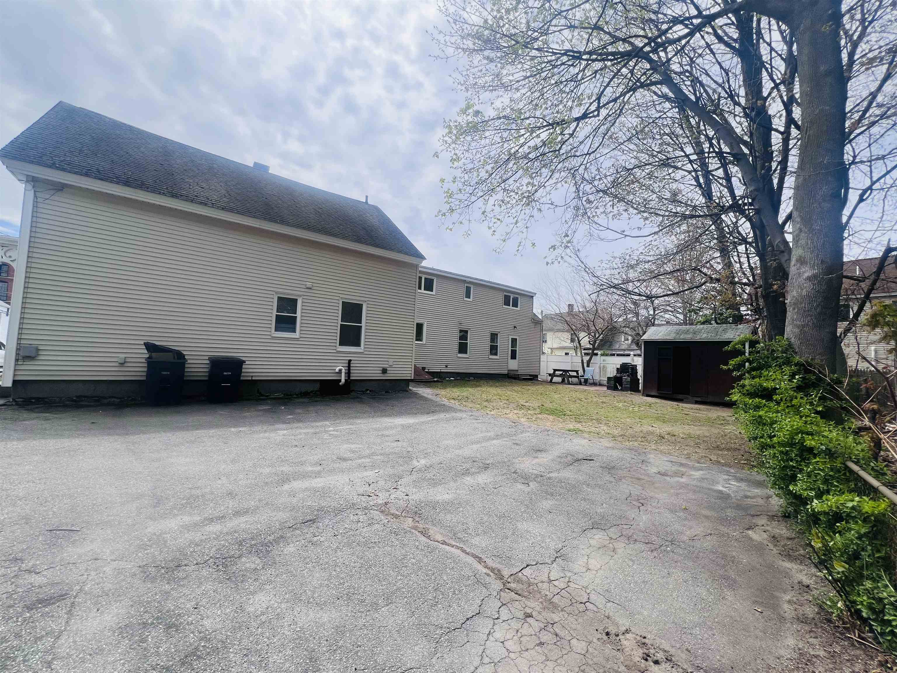 10 Green St, Nashua, NH 03064